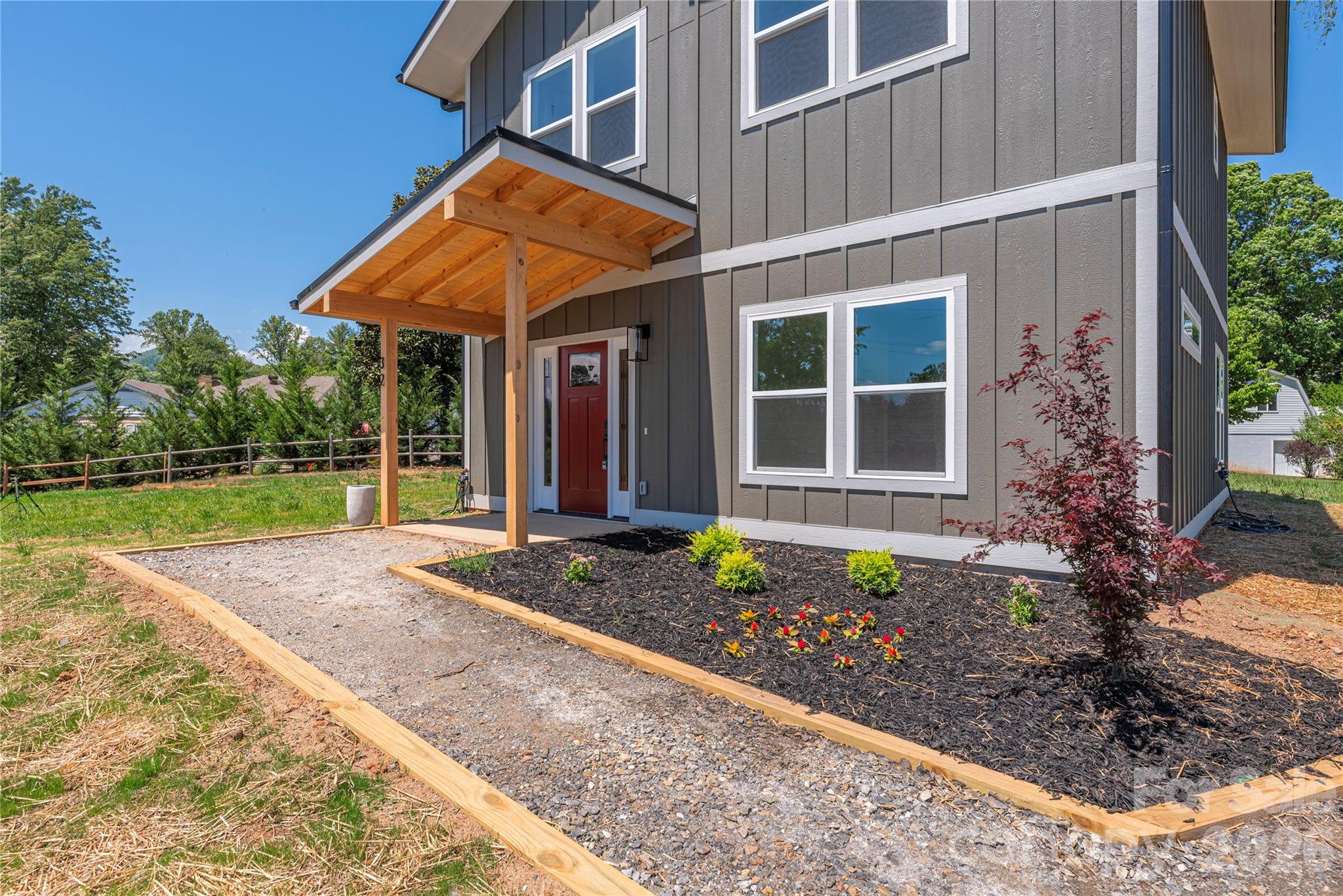 32 Oak Hill Road Property Photo 4