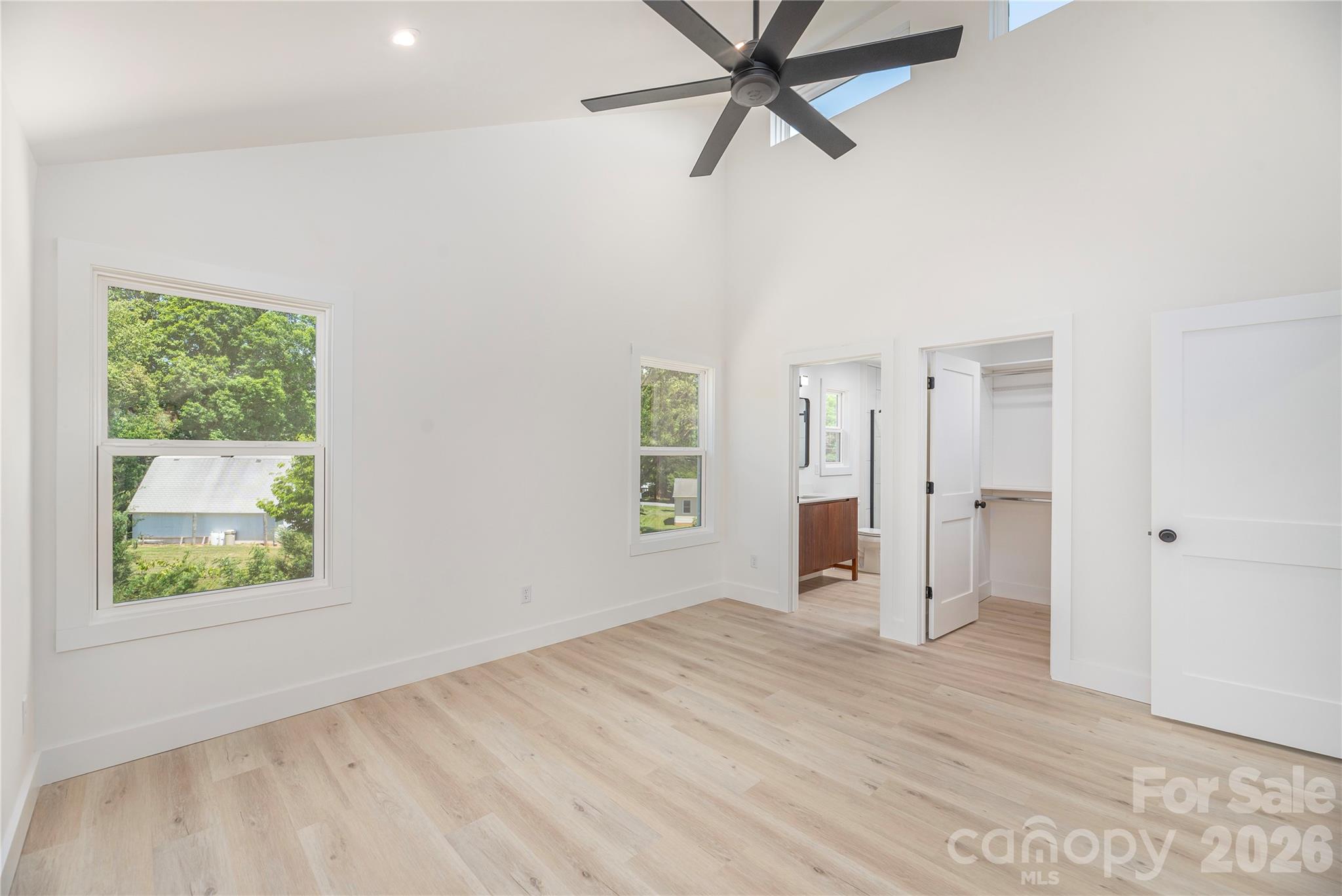 32 Oak Hill Road Property Photo 16