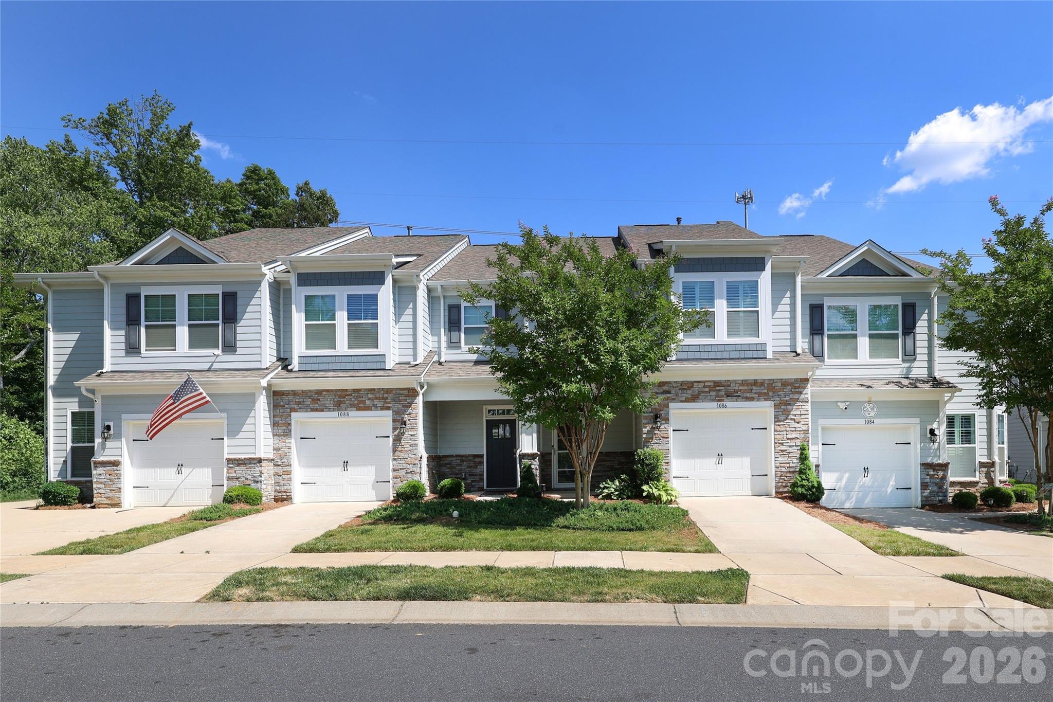 1086 Chicory Trace Property Photo 2
