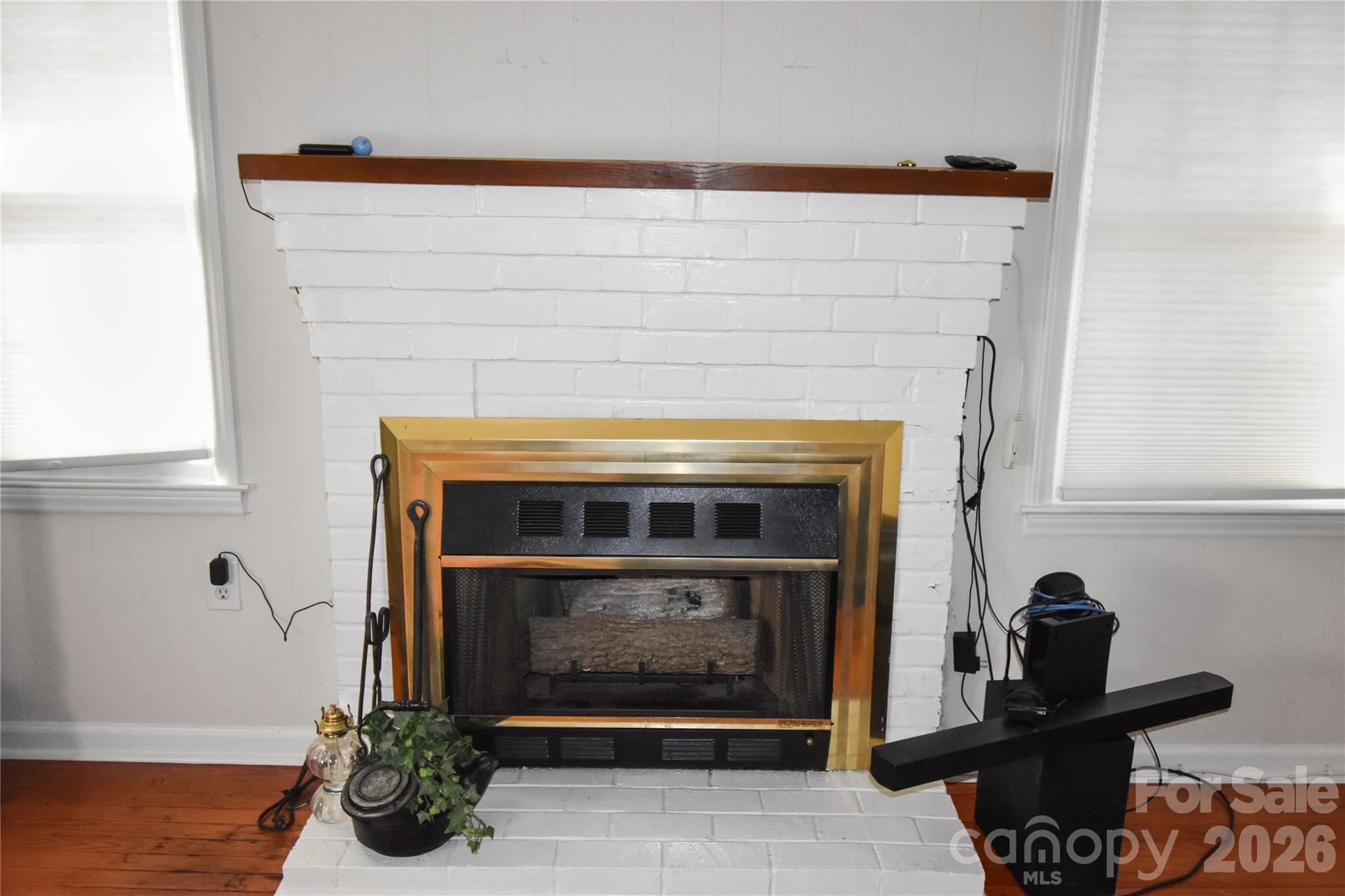 212 Sharon Avenue Property Photo 7