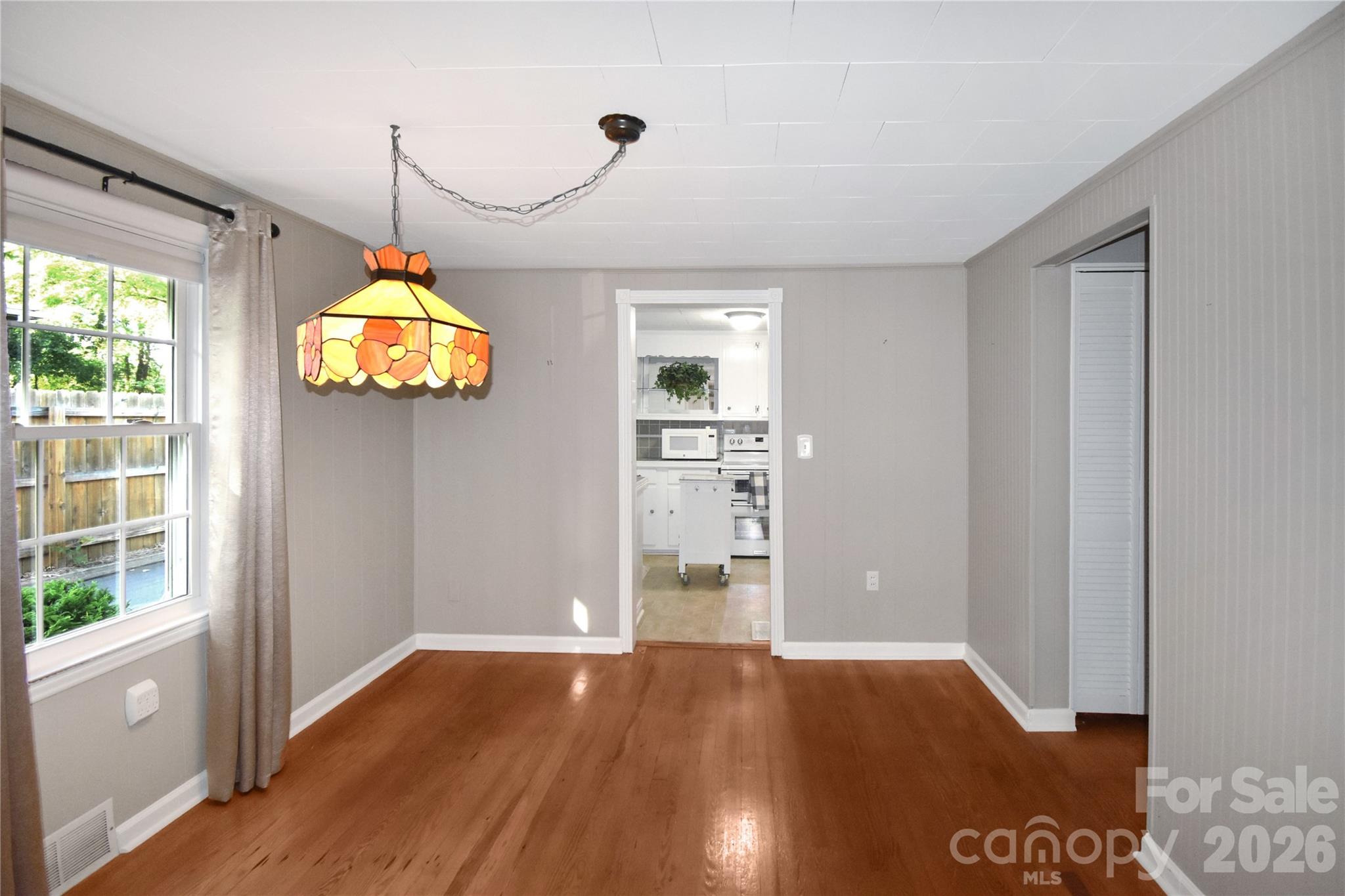 212 Sharon Avenue Property Photo 13