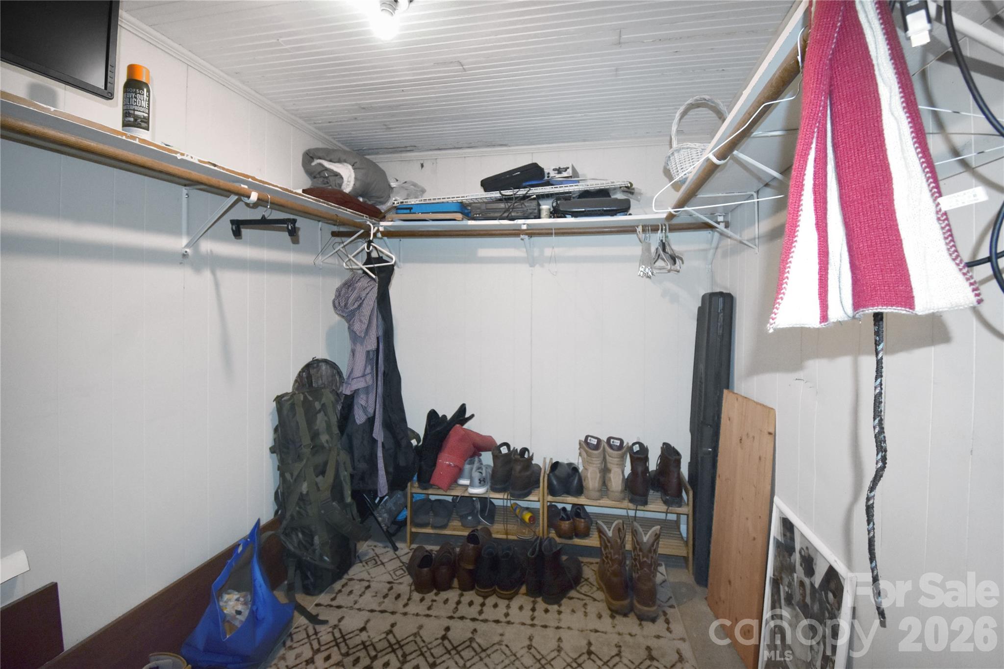212 Sharon Avenue Property Photo 21