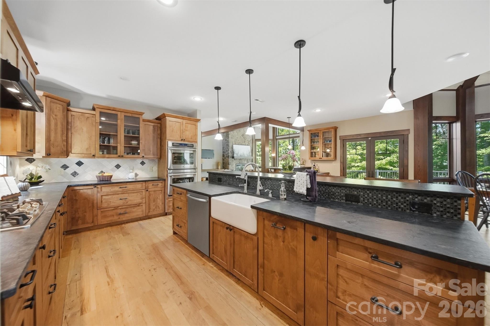 308 Riverwalk Drive Property Photo 14