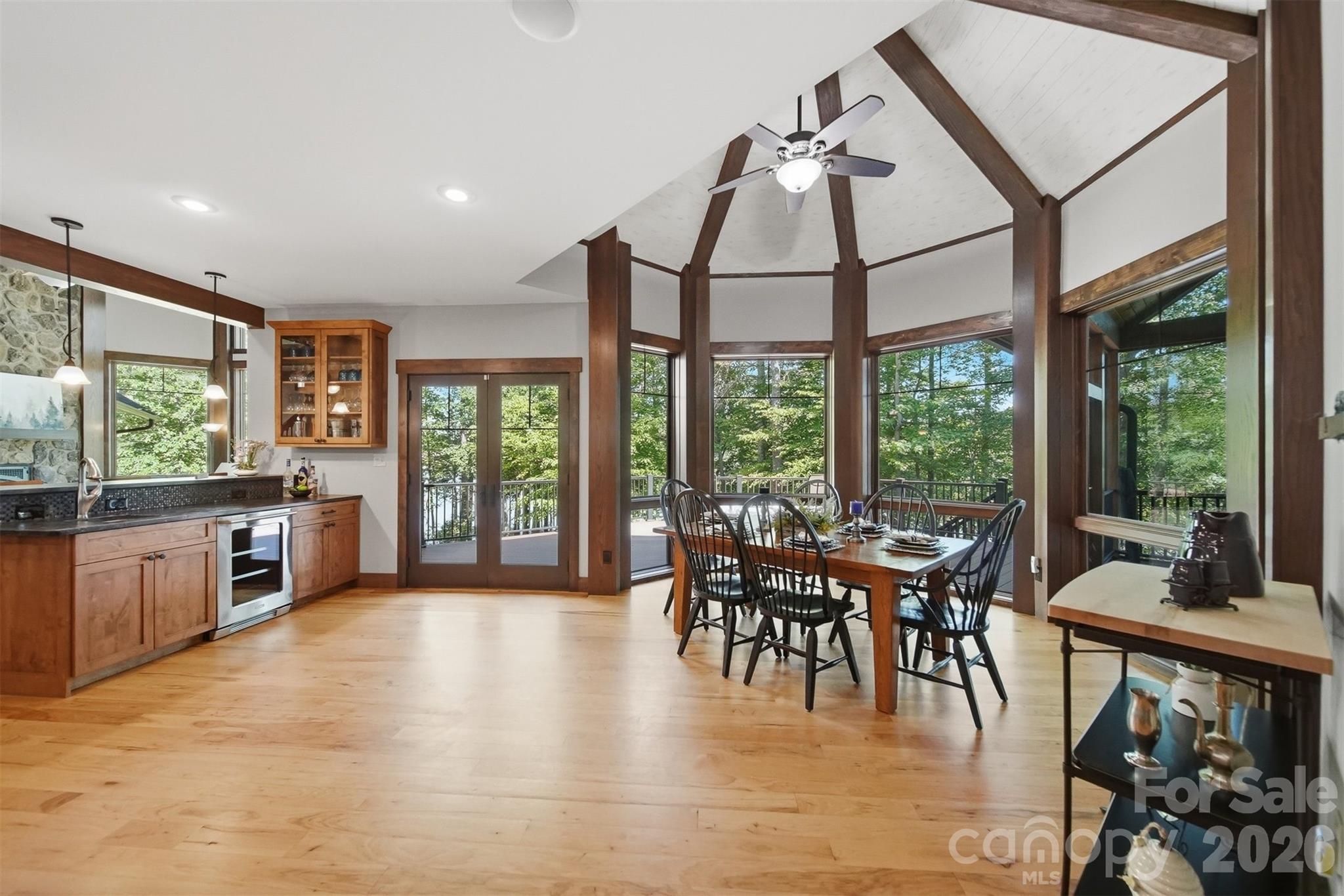 308 Riverwalk Drive Property Photo 15