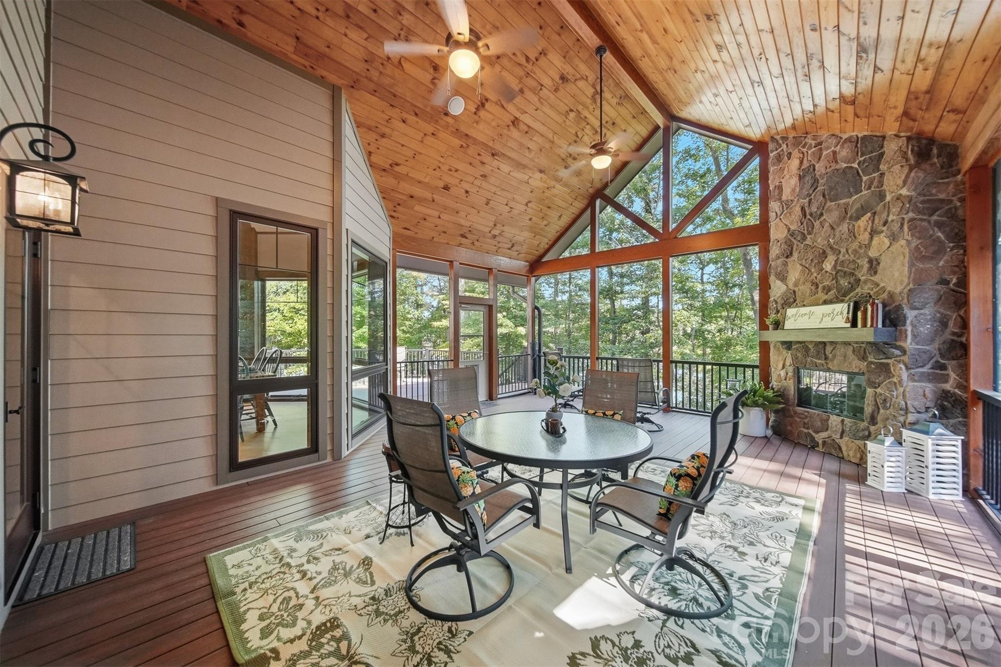308 Riverwalk Drive Property Photo 18