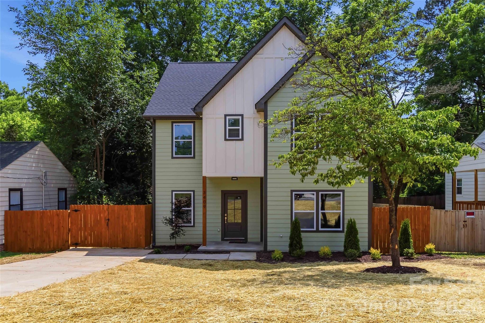 3409 Rogers Street Property Photo 2