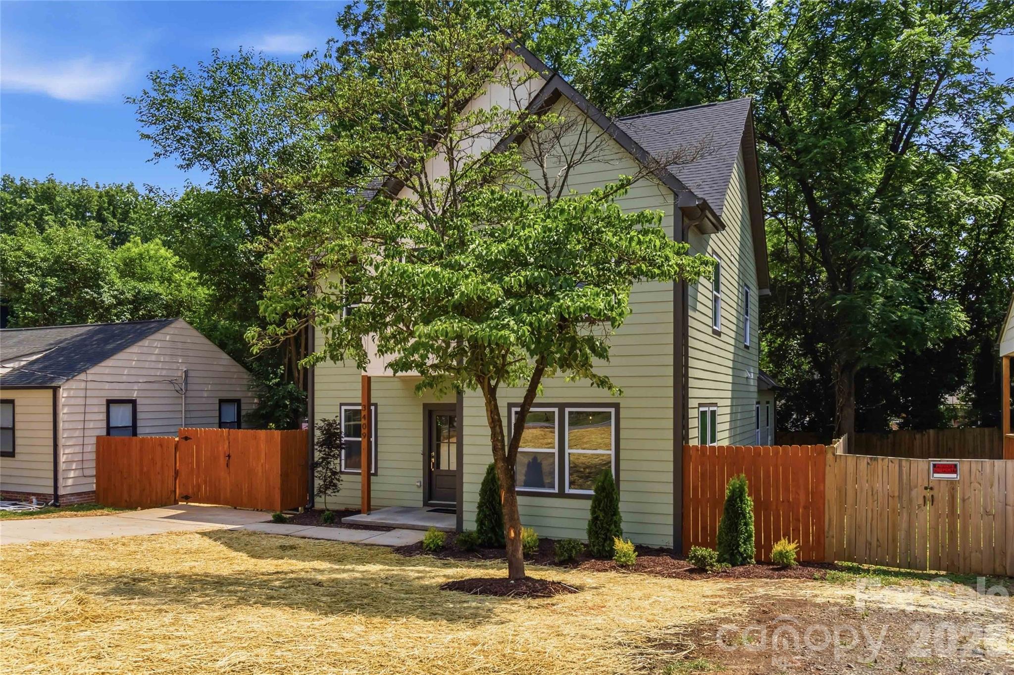 3409 Rogers Street Property Photo 3