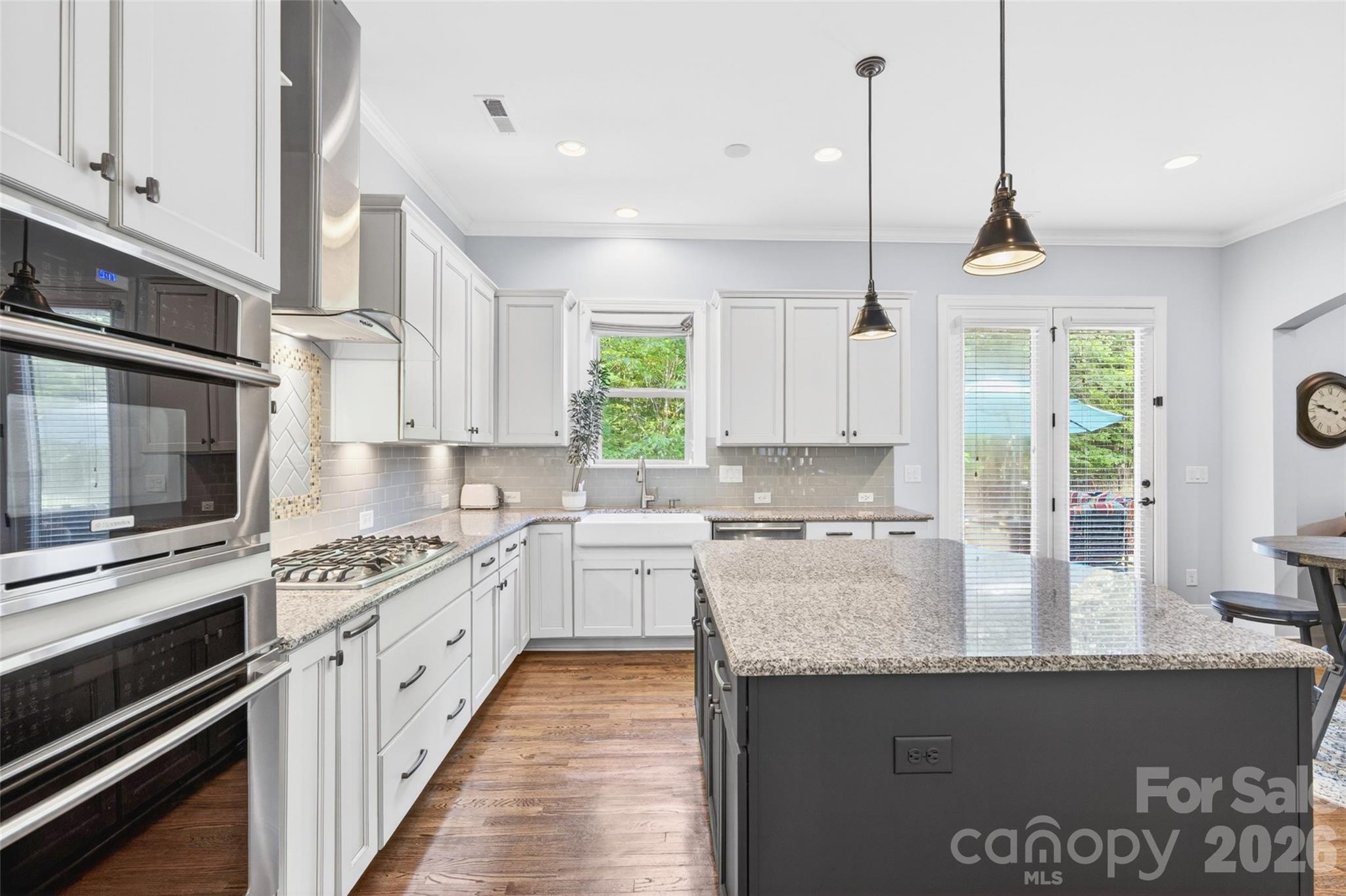 6410 Willow Farm Drive Property Photo 11