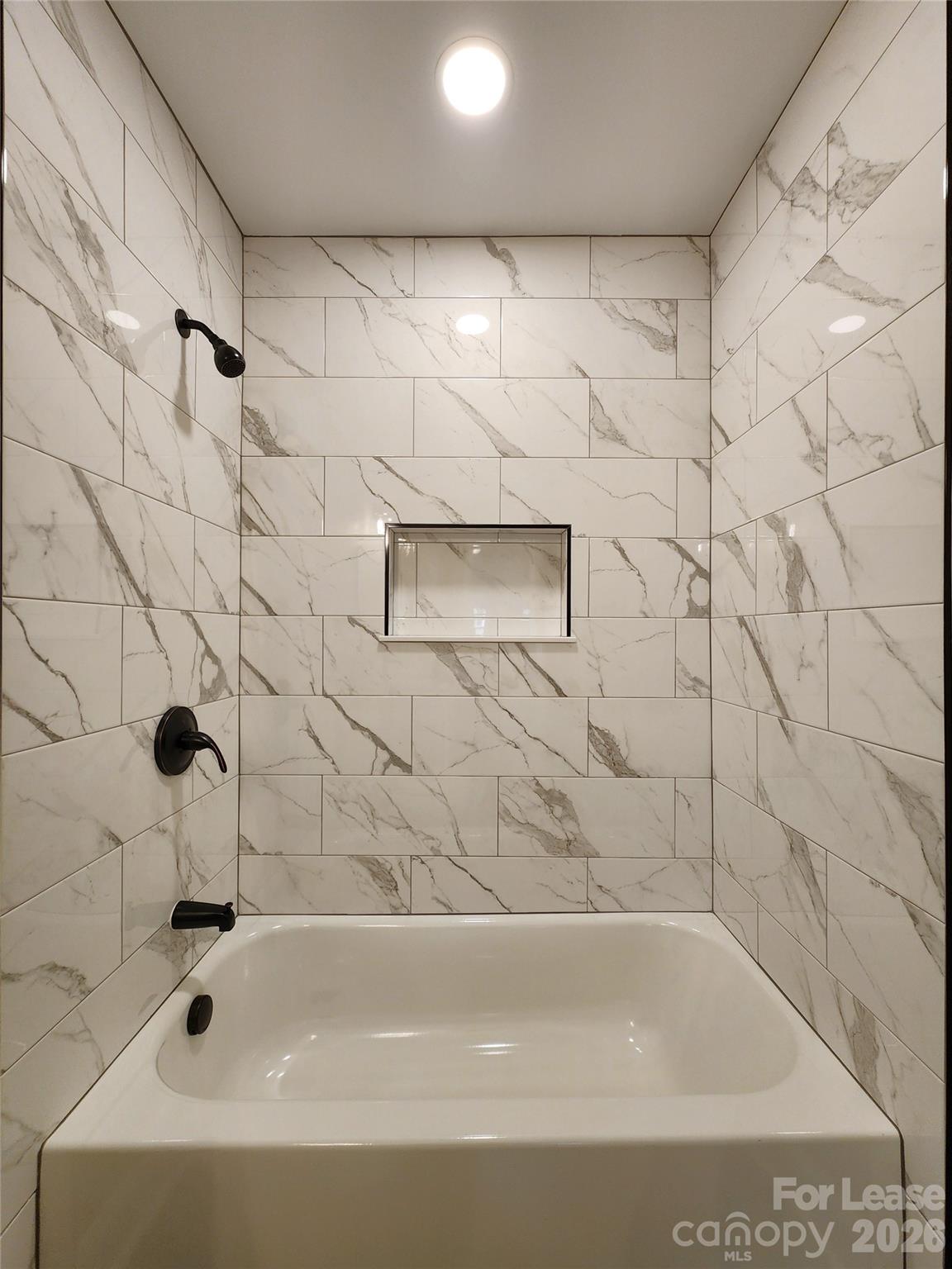 411 W 6th Avenue A Property Photo 12