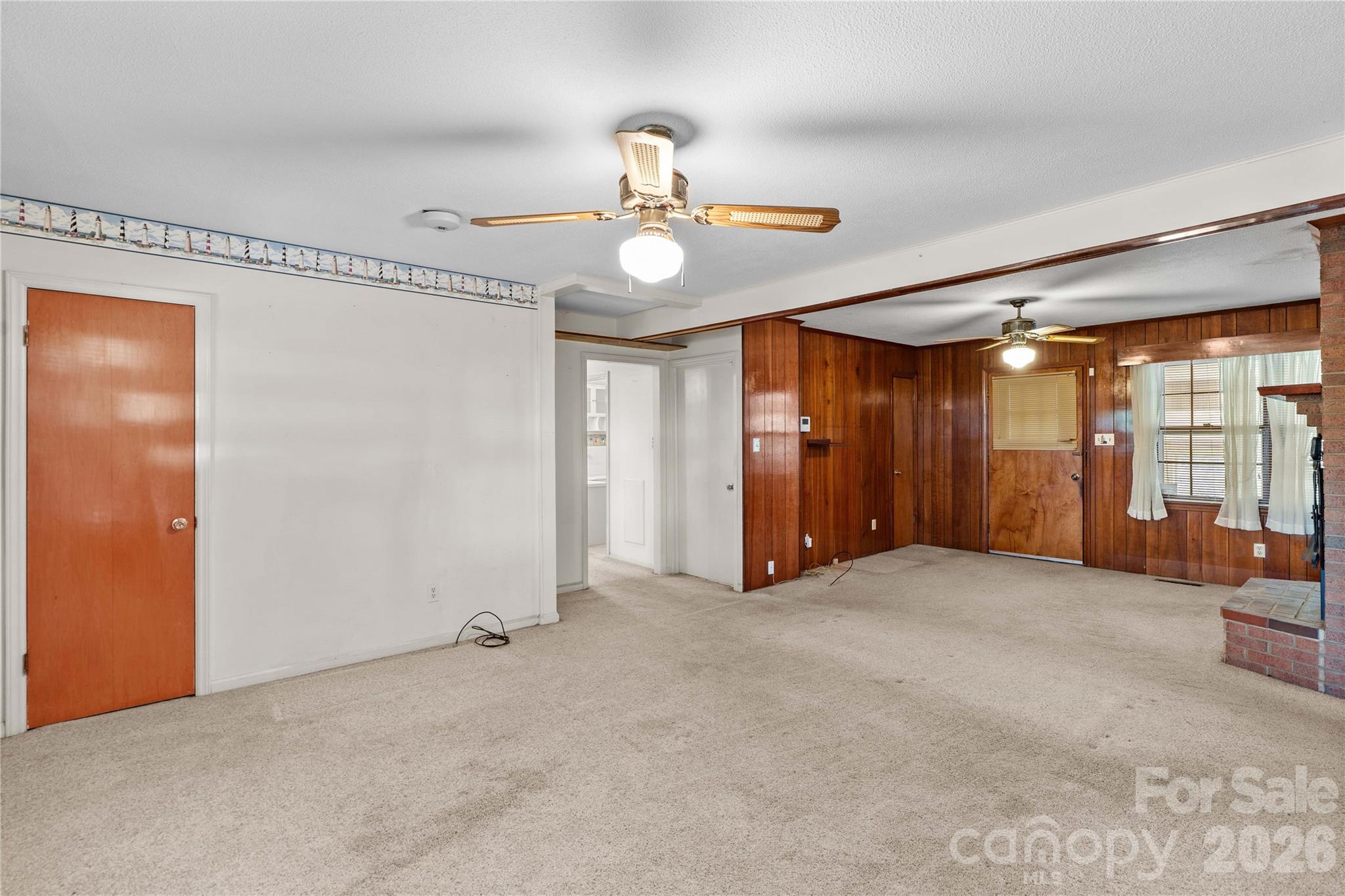 1059 Shearers Road Property Photo 9