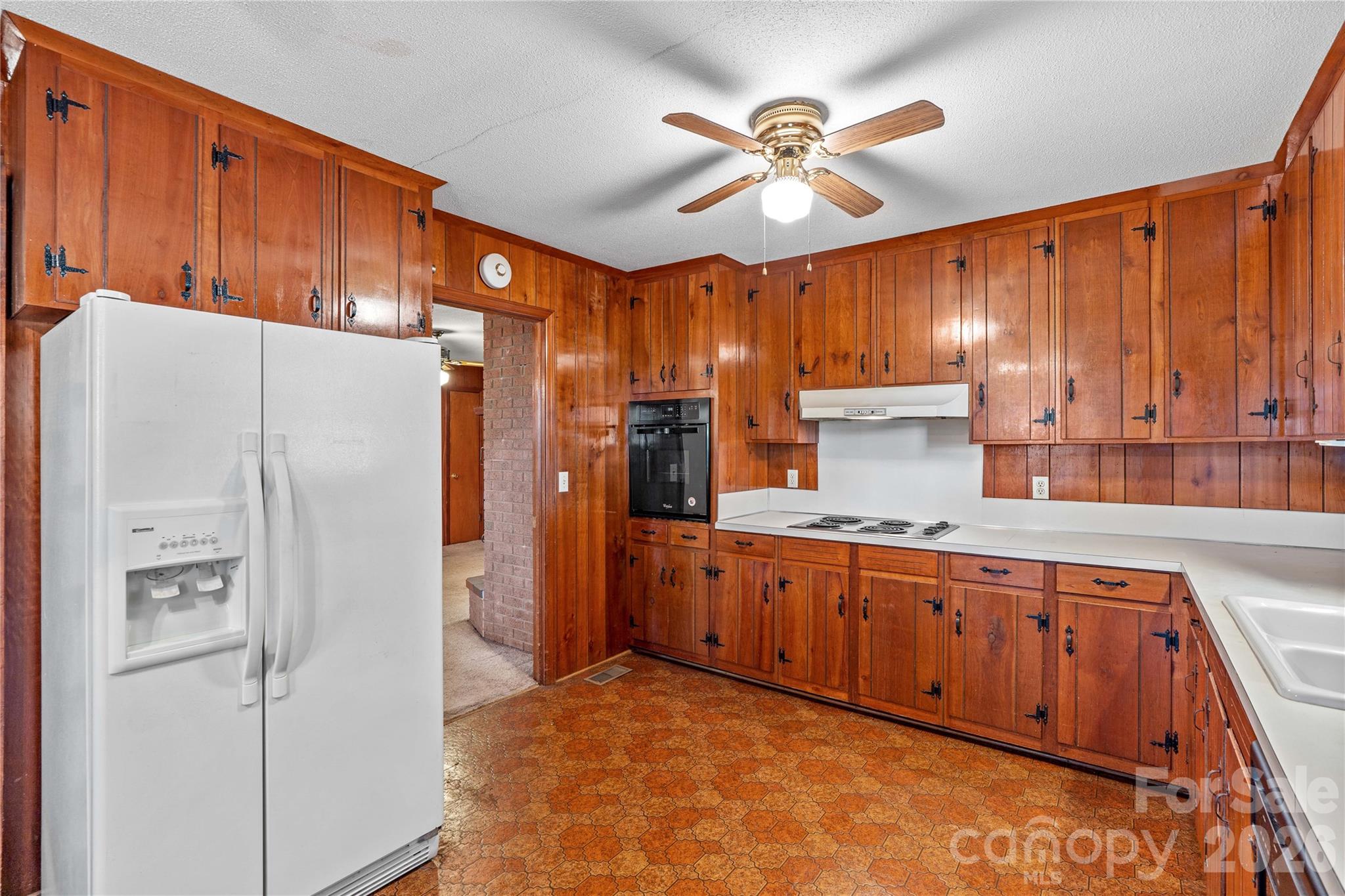 1059 Shearers Road Property Photo 13