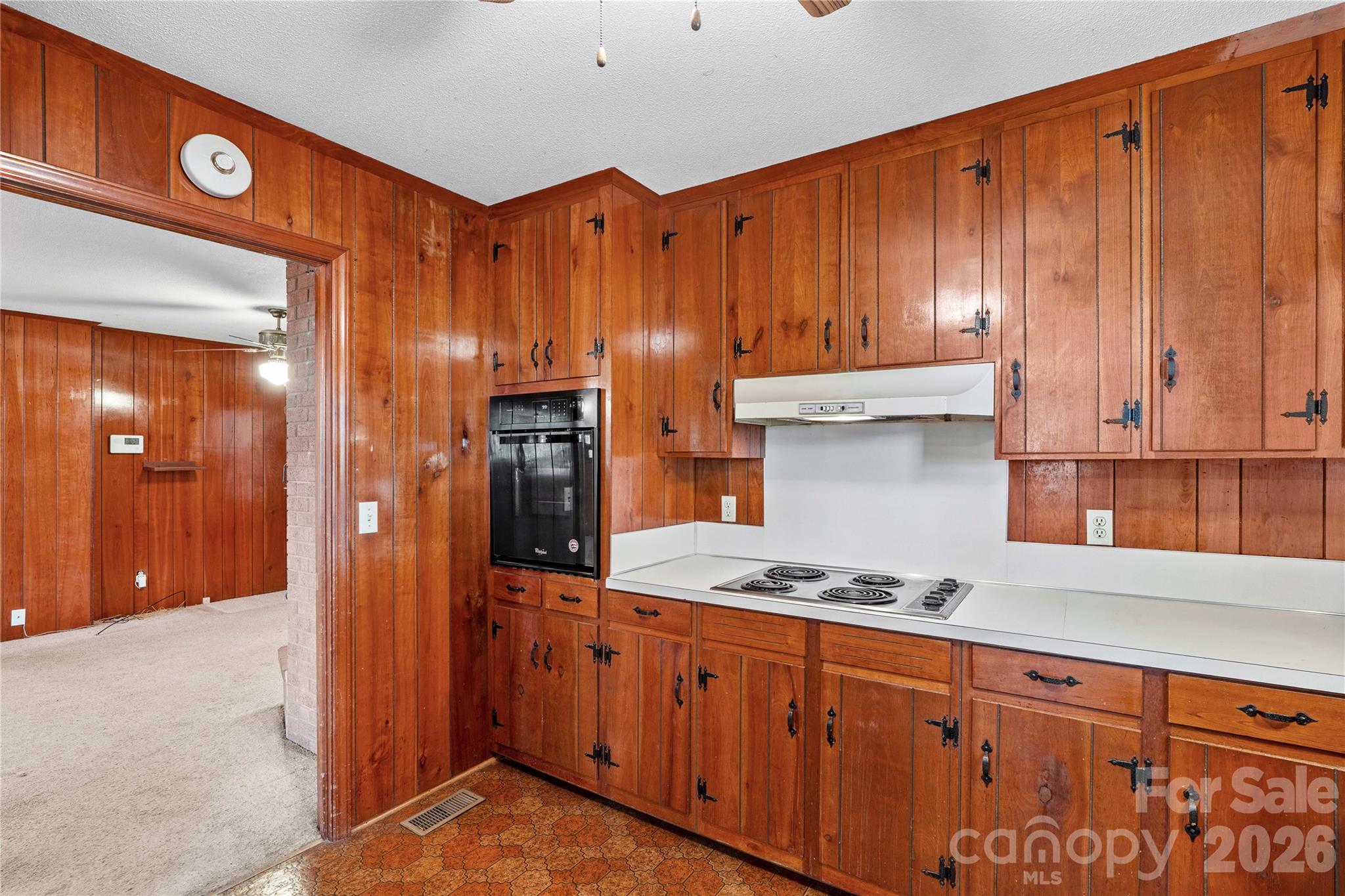 1059 Shearers Road Property Photo 18