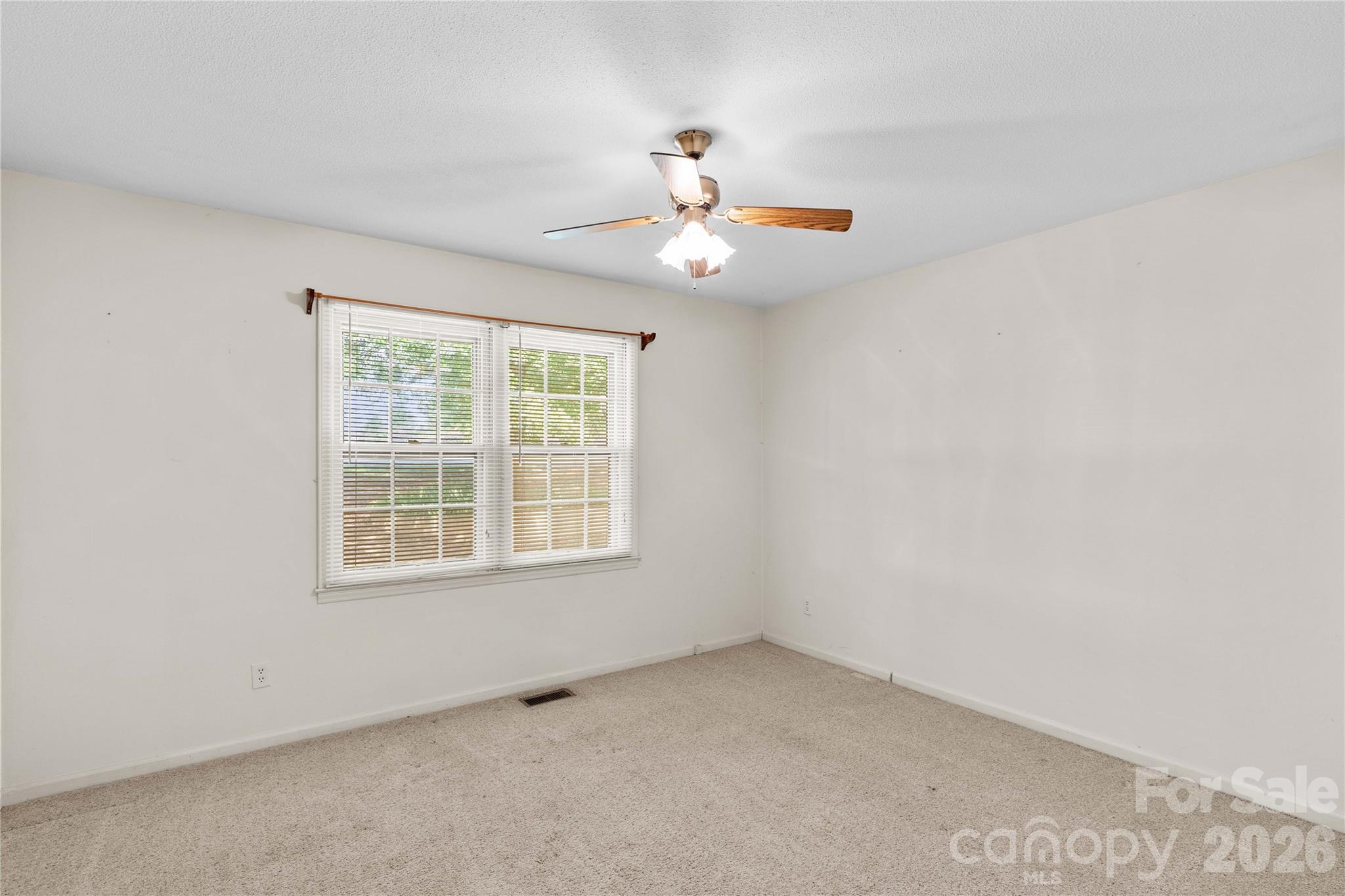 1059 Shearers Road Property Photo 29