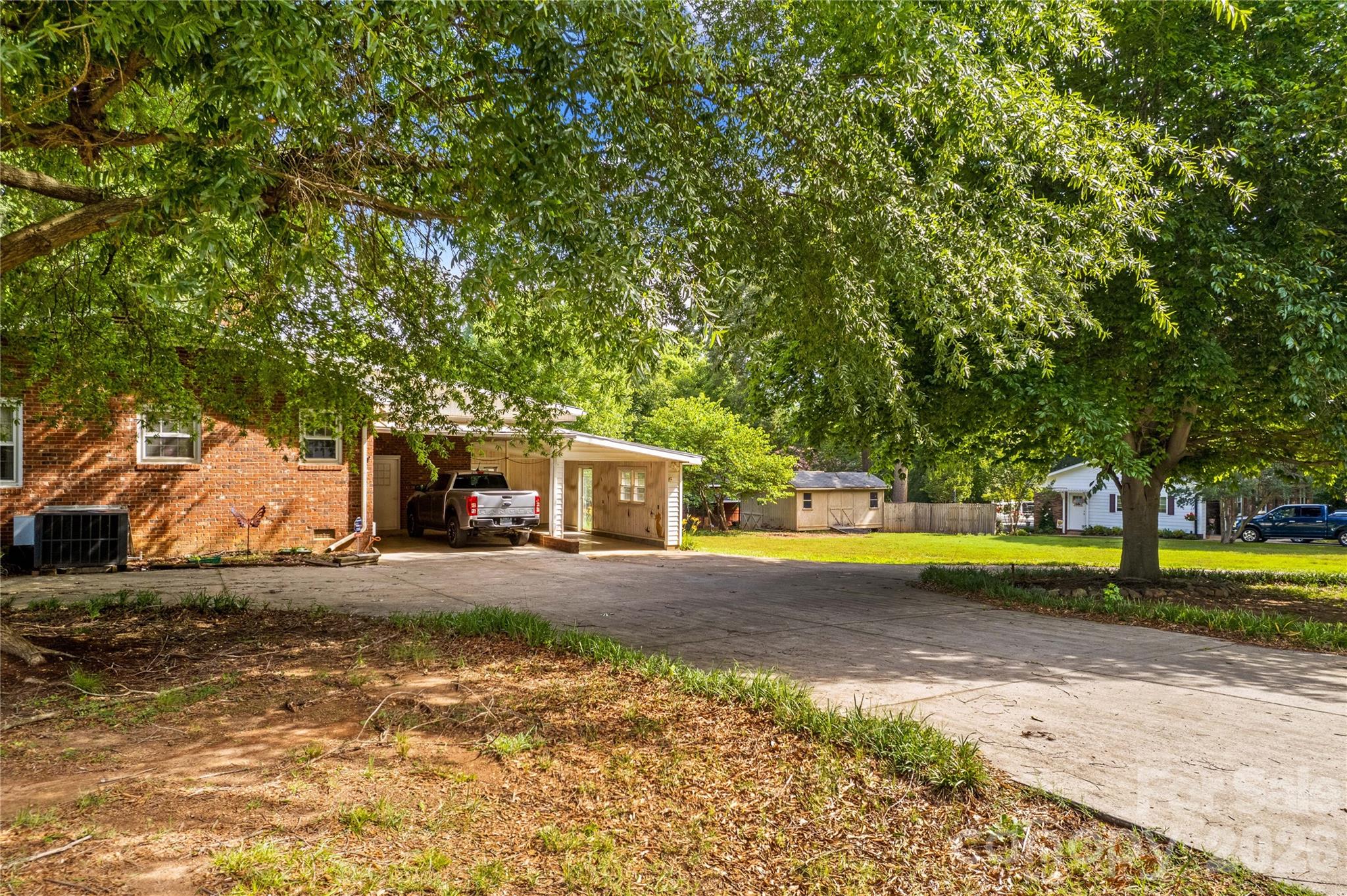 1059 Shearers Road Property Photo 40