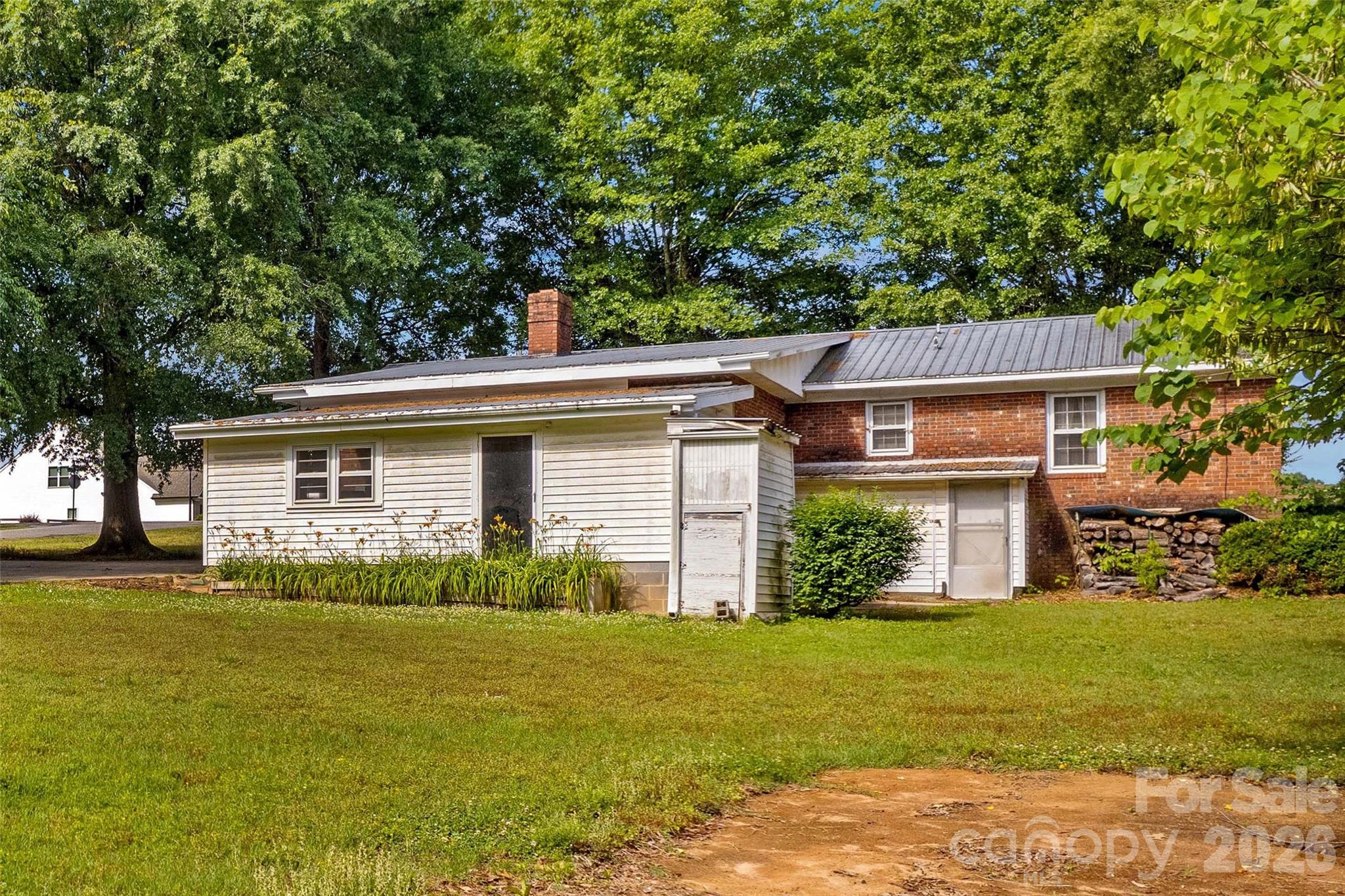 1059 Shearers Road Property Photo 44
