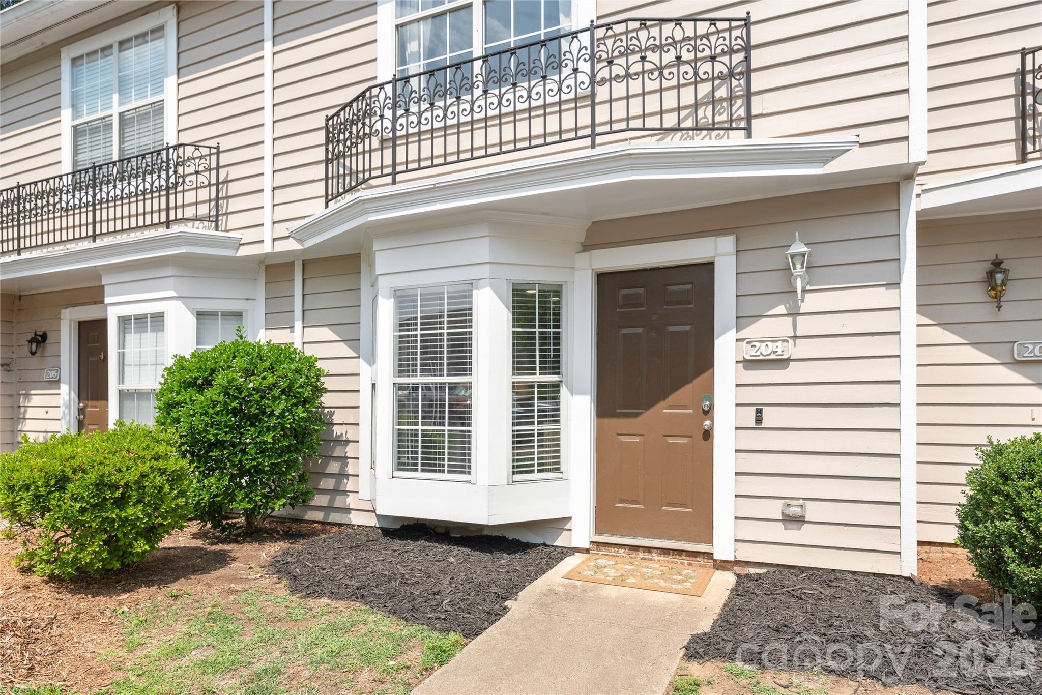 204 Heritage Parkway Property Photo 1