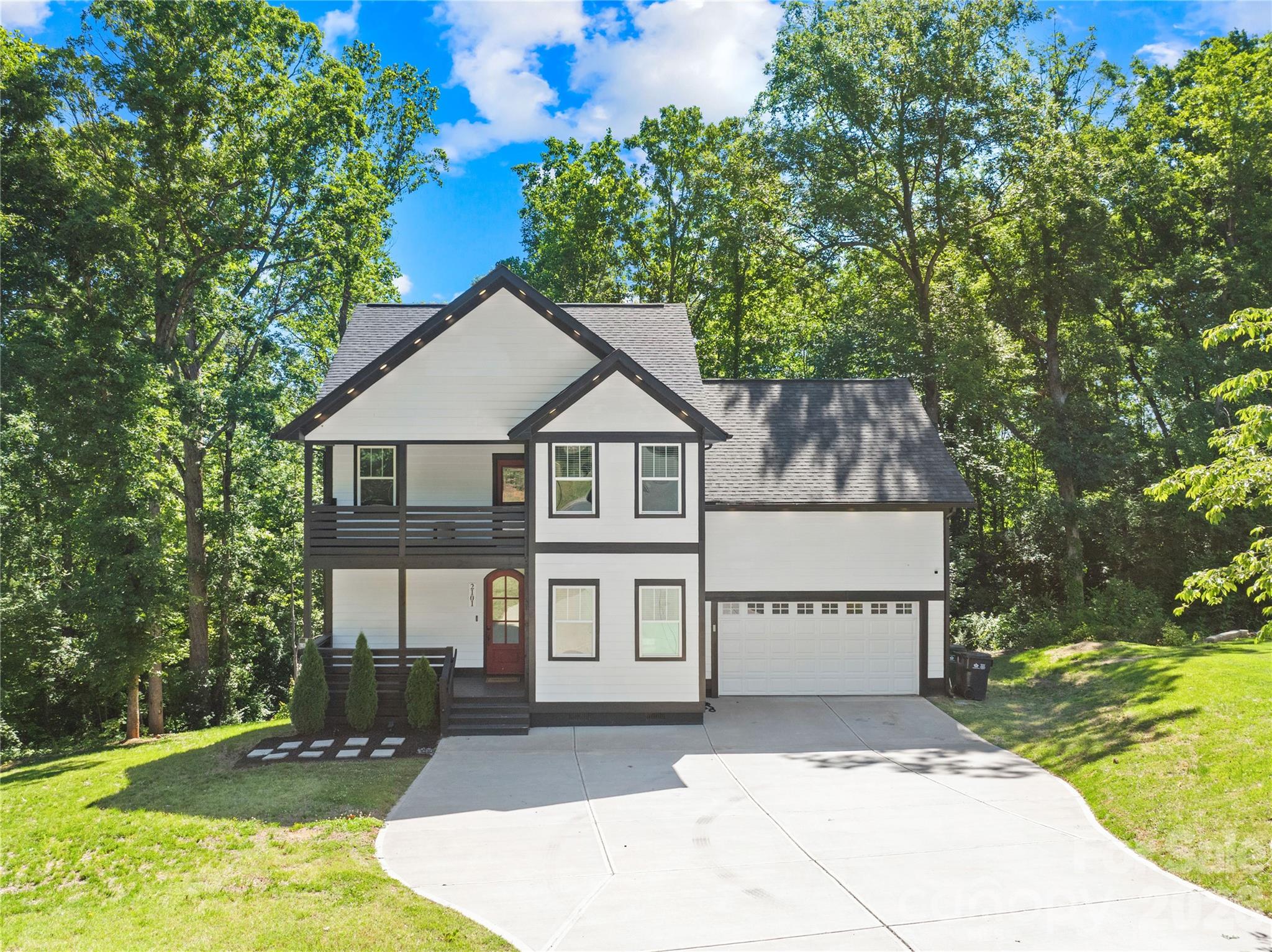 2101 Highland View Lane