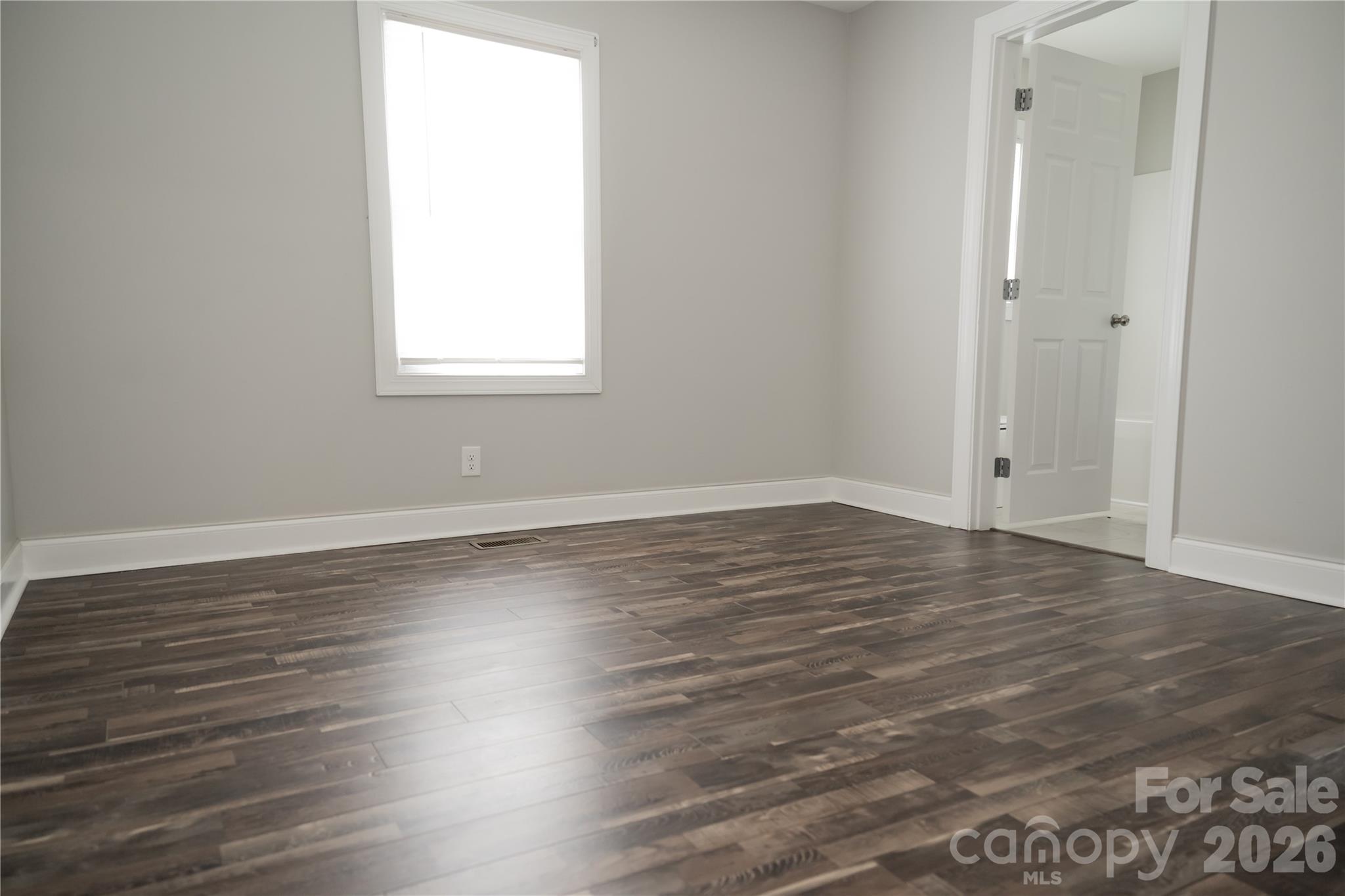 1215 W Fourth Avenue Property Photo 9