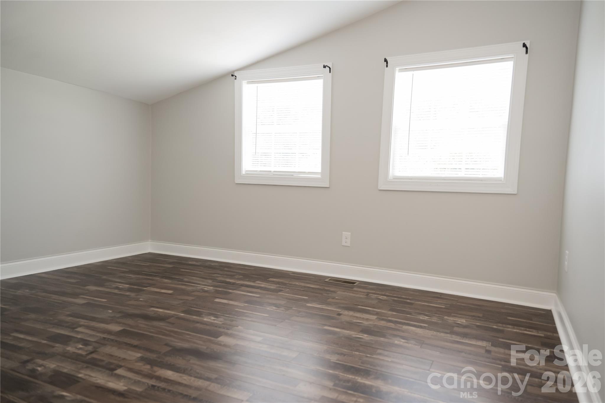 1215 W Fourth Avenue Property Photo 11