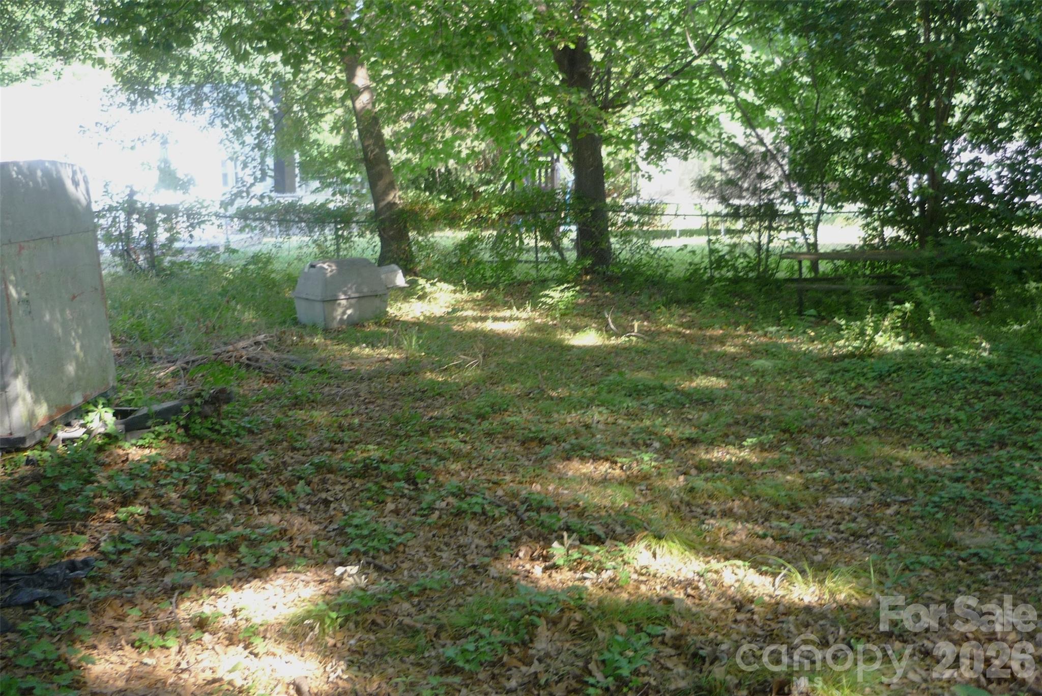 407 N Pear Street Property Photo 7