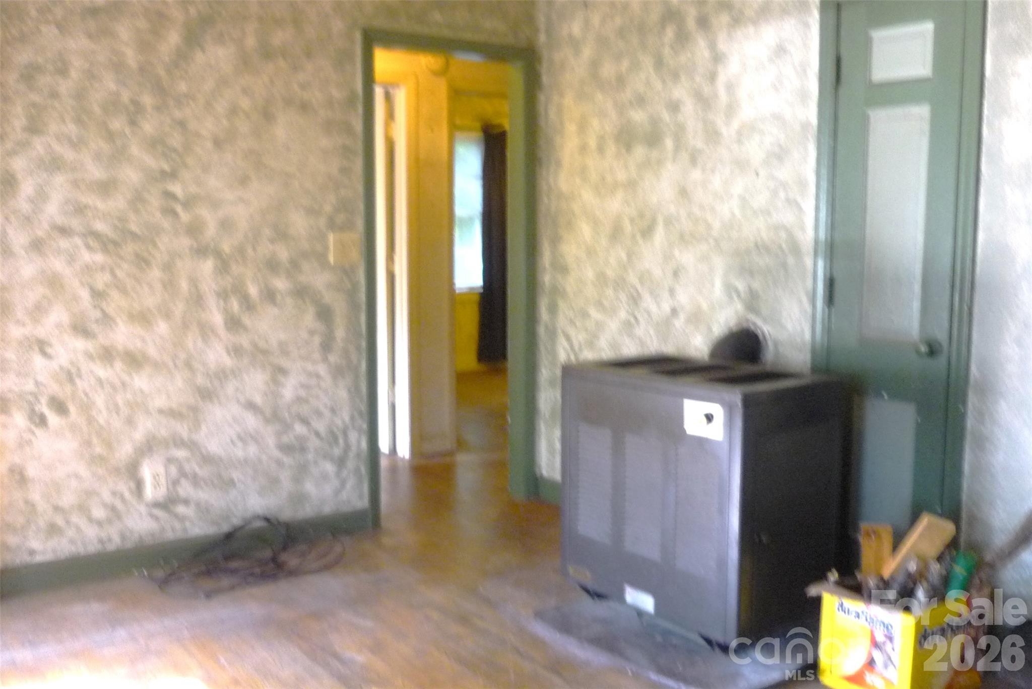 407 N Pear Street Property Photo 16