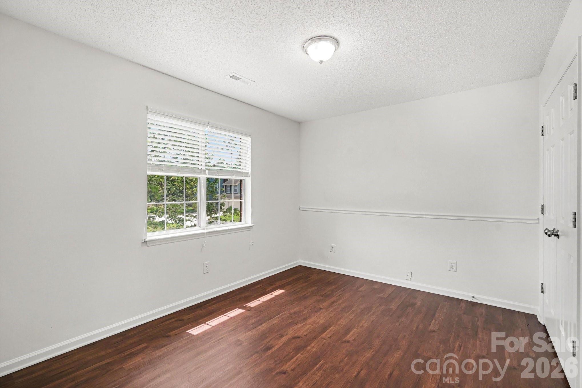 12127 Landing Green Drive Property Photo 7