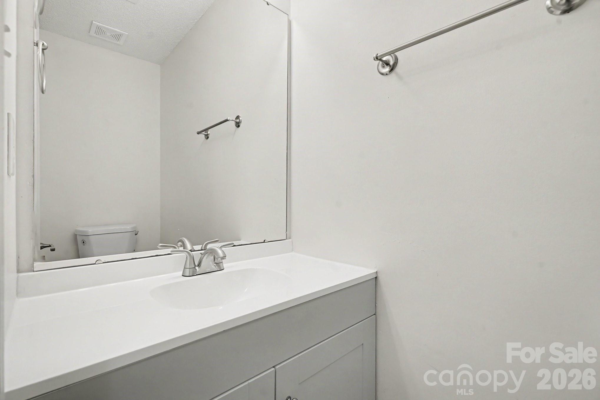 12127 Landing Green Drive Property Photo 11