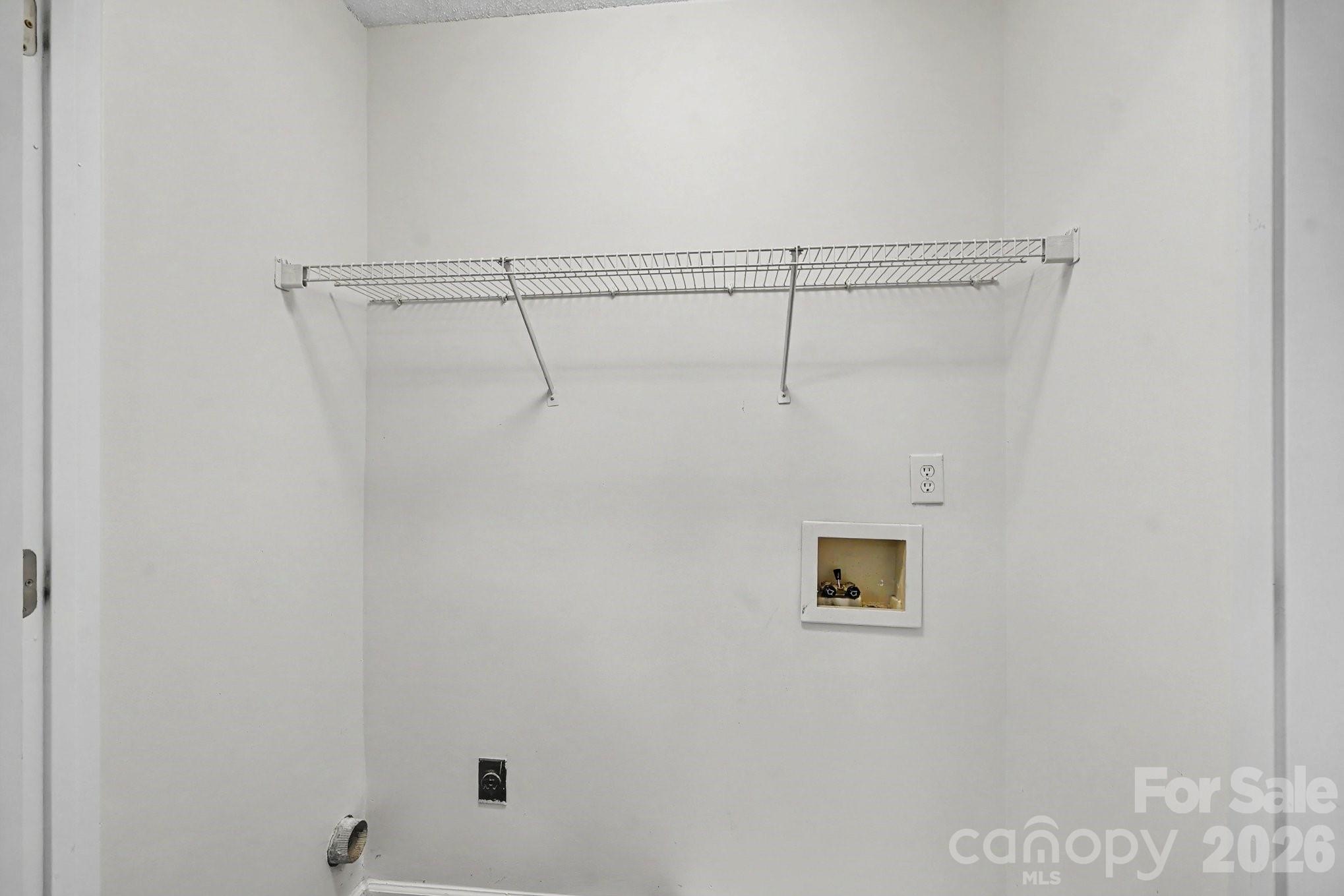12127 Landing Green Drive Property Photo 13