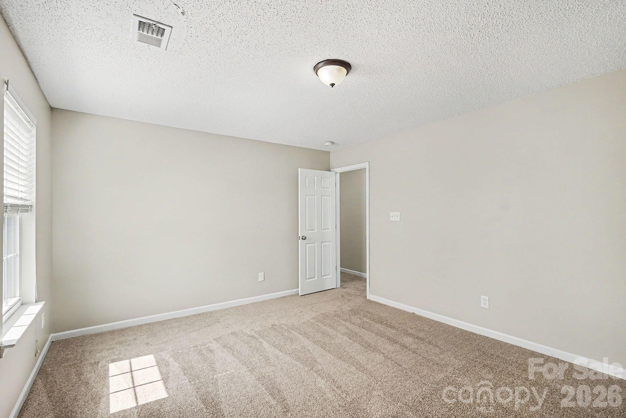9828 Aventide Lane Property Photo 12