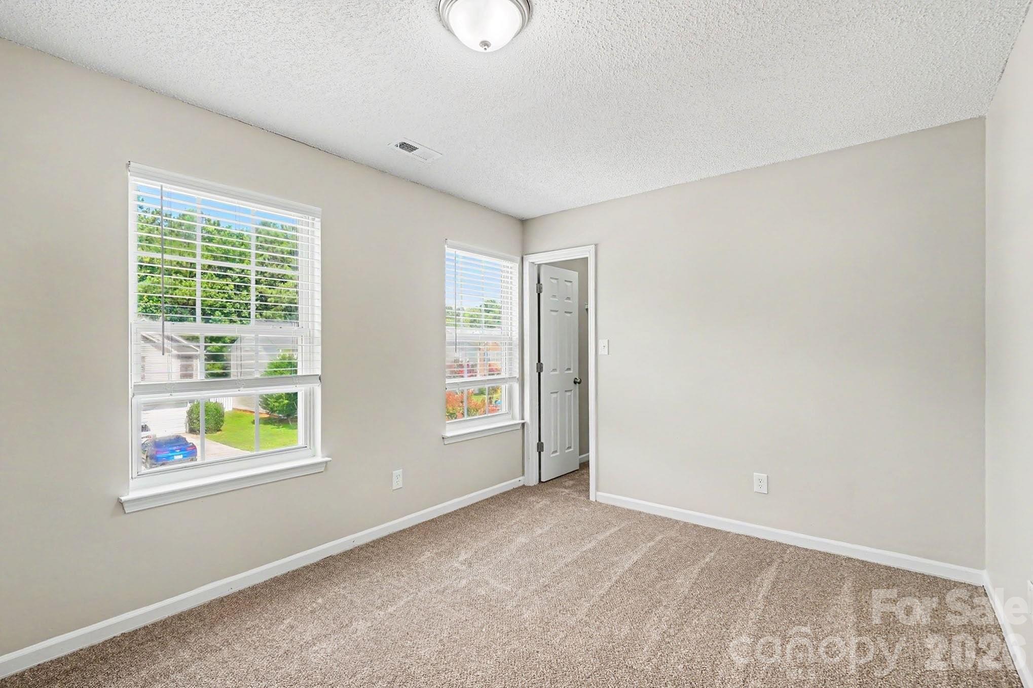 9828 Aventide Lane Property Photo 15