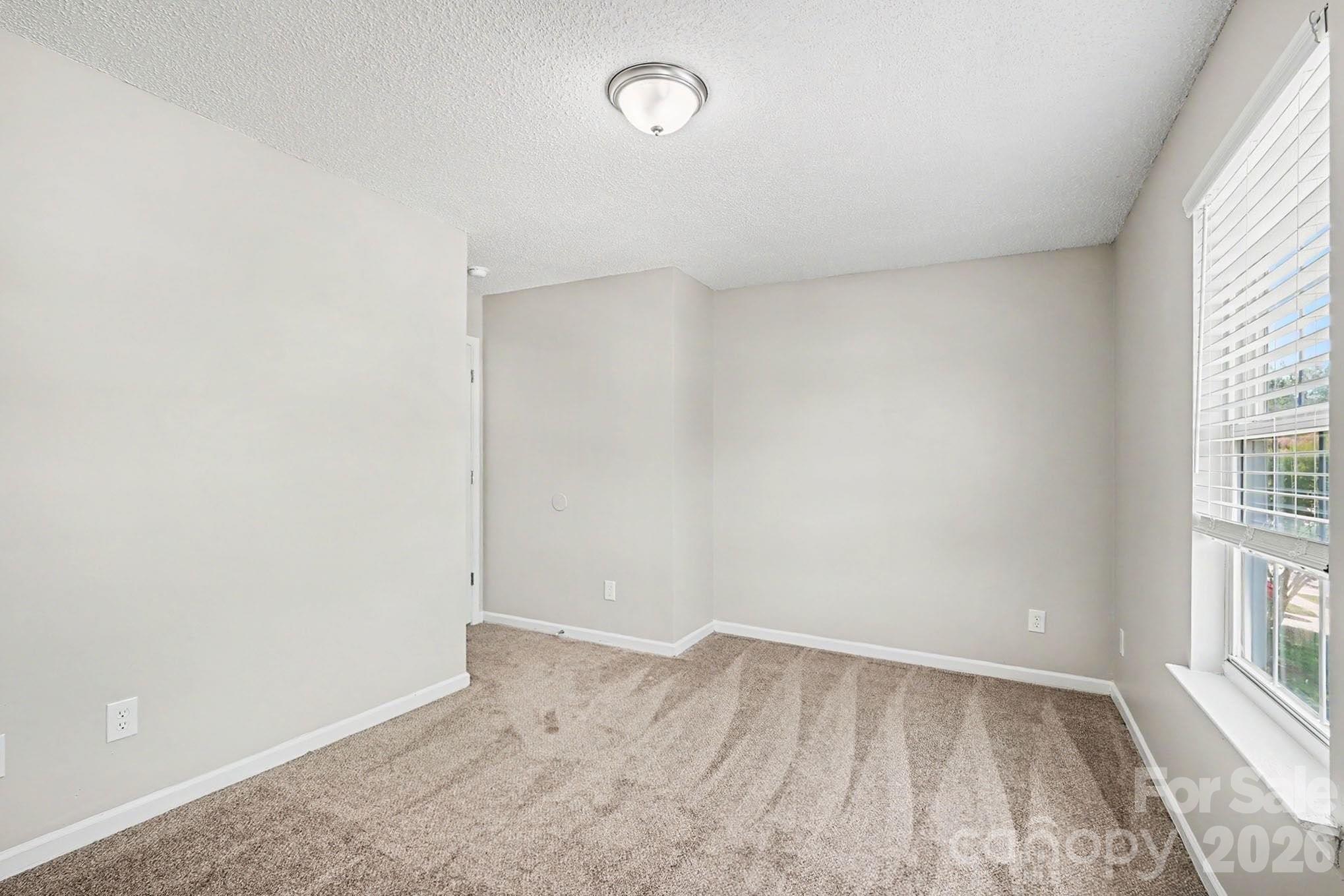 9828 Aventide Lane Property Photo 16