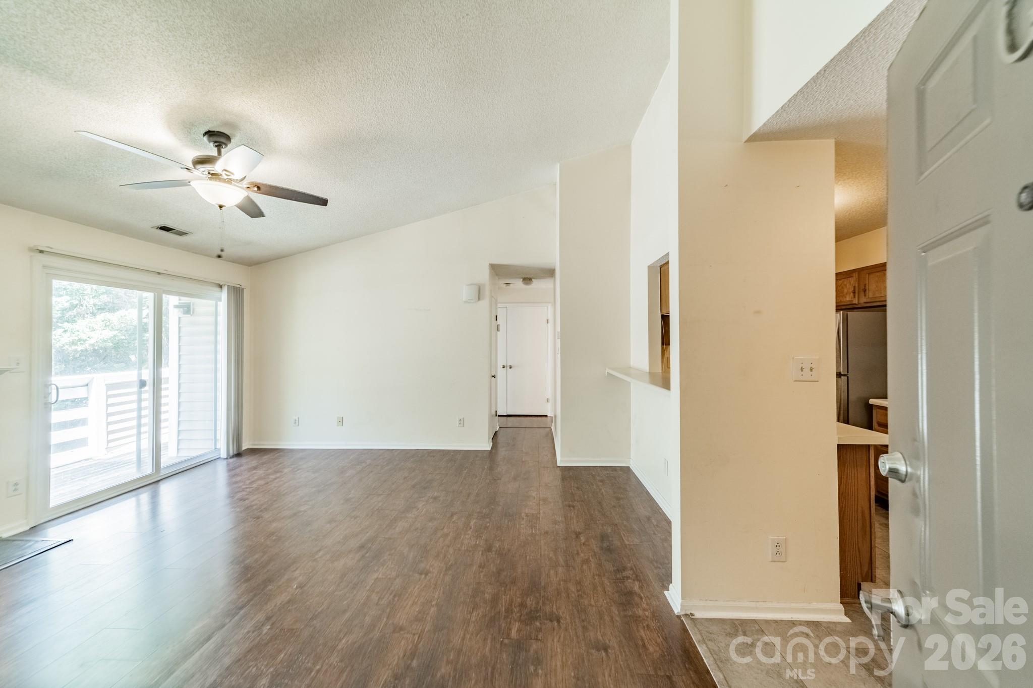 9605 Vinca Circle G Property Photo 14