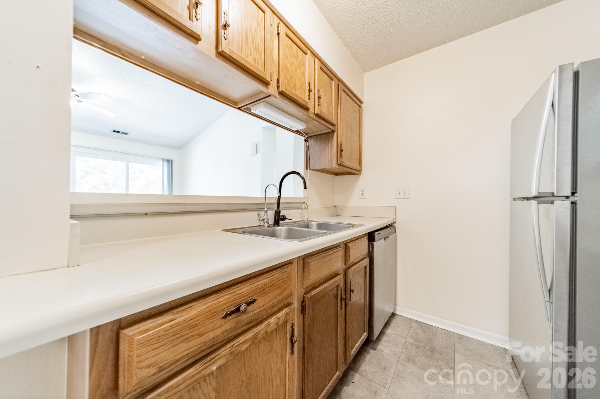 9605 Vinca Circle G Property Photo 18