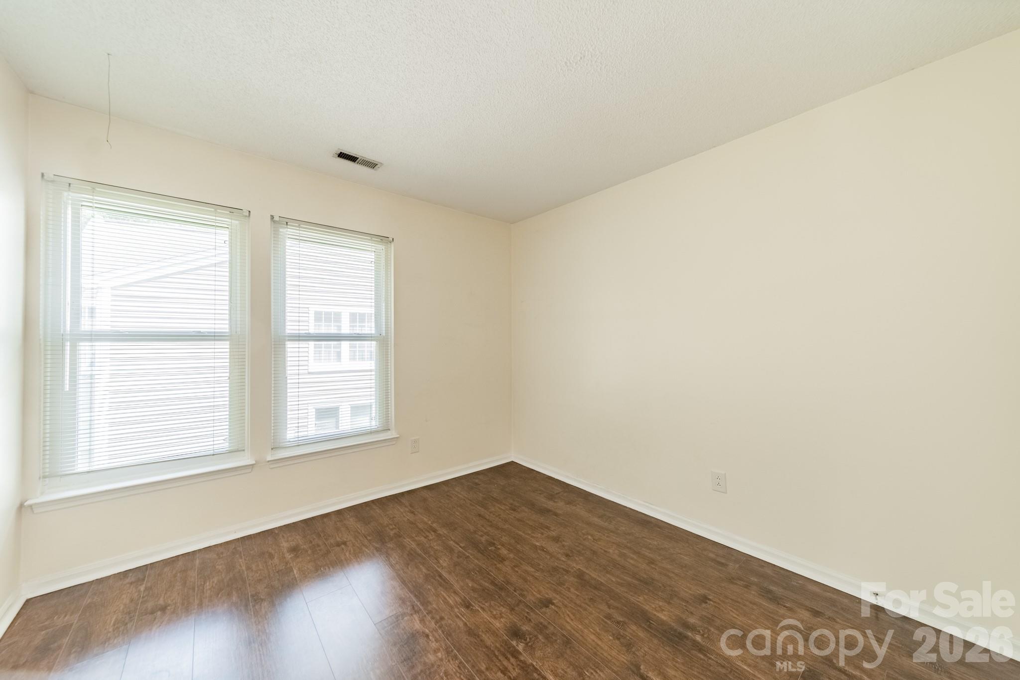 9605 Vinca Circle G Property Photo 25