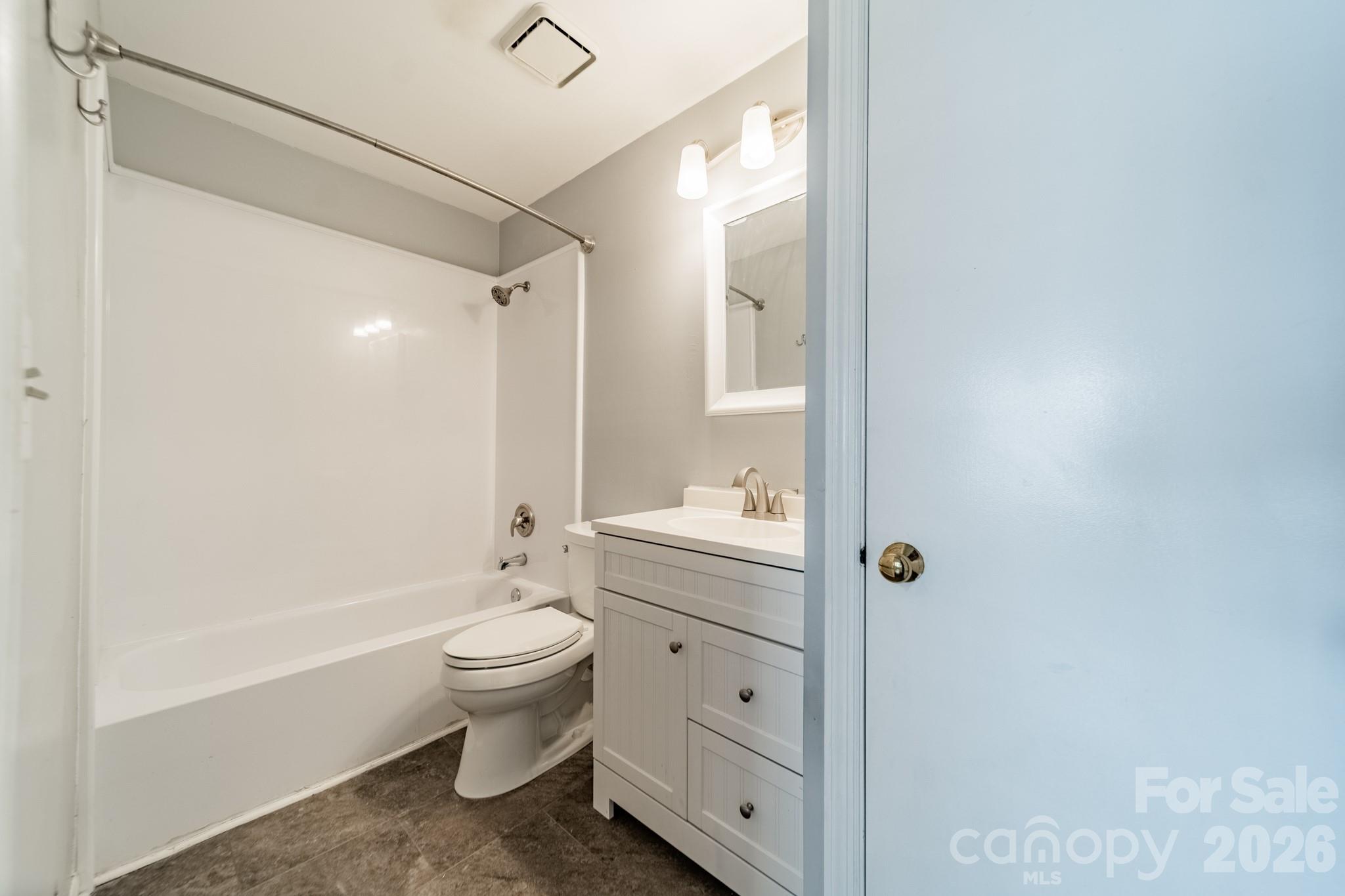 9605 Vinca Circle G Property Photo 28