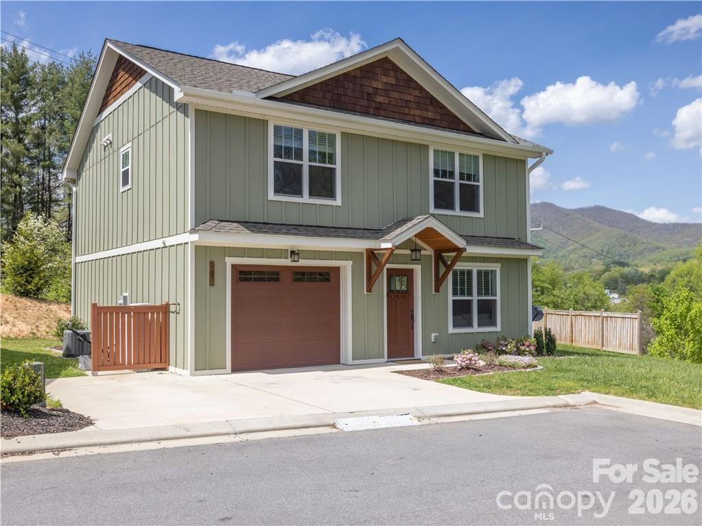 101 Towne Place Property Photo 2