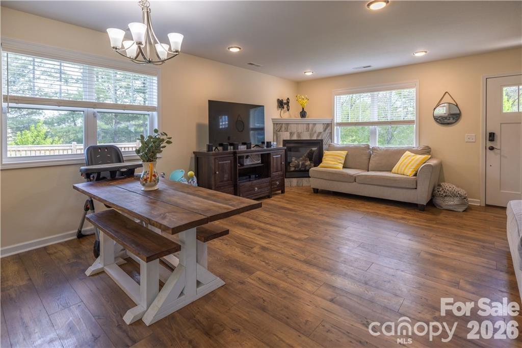 101 Towne Place Property Photo 3
