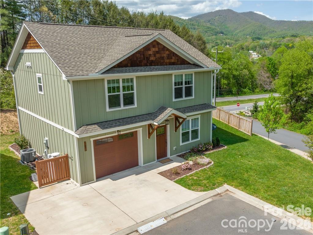 101 Towne Place Property Photo 24