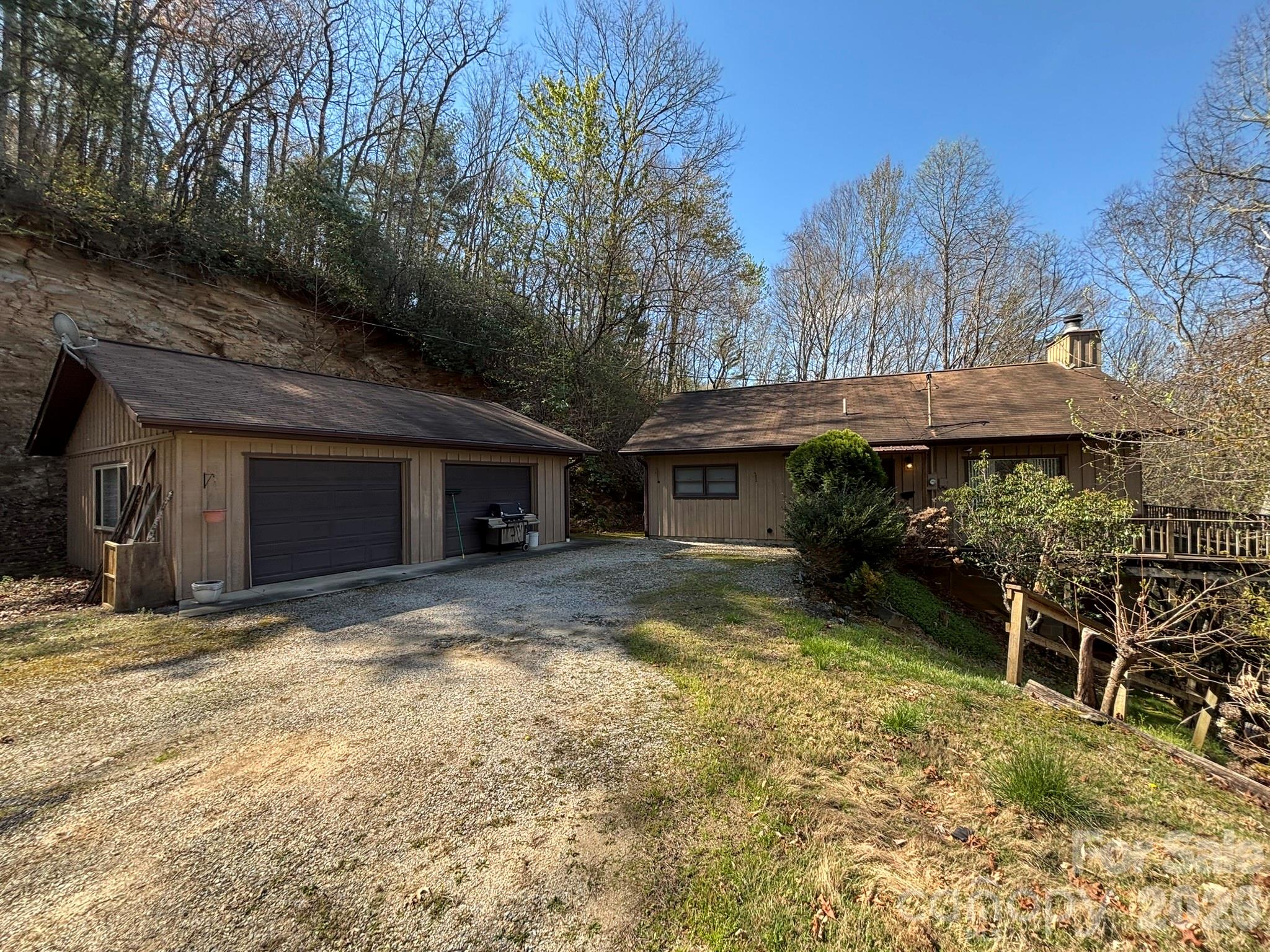 120 Kimberly Drive Property Photo 1