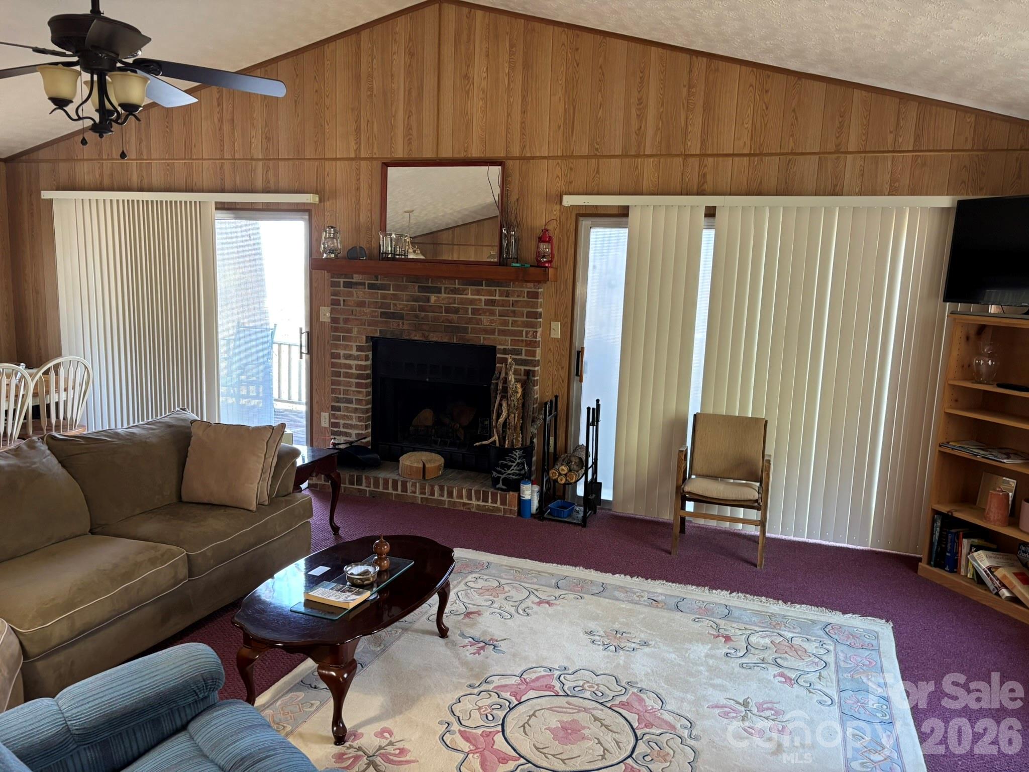 120 Kimberly Drive Property Photo 4