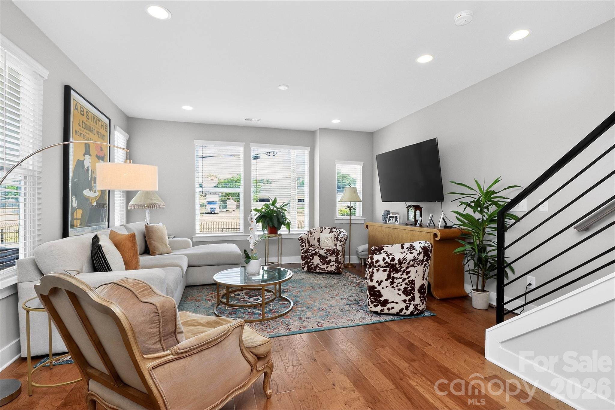 2111 Isom Street Property Photo 10