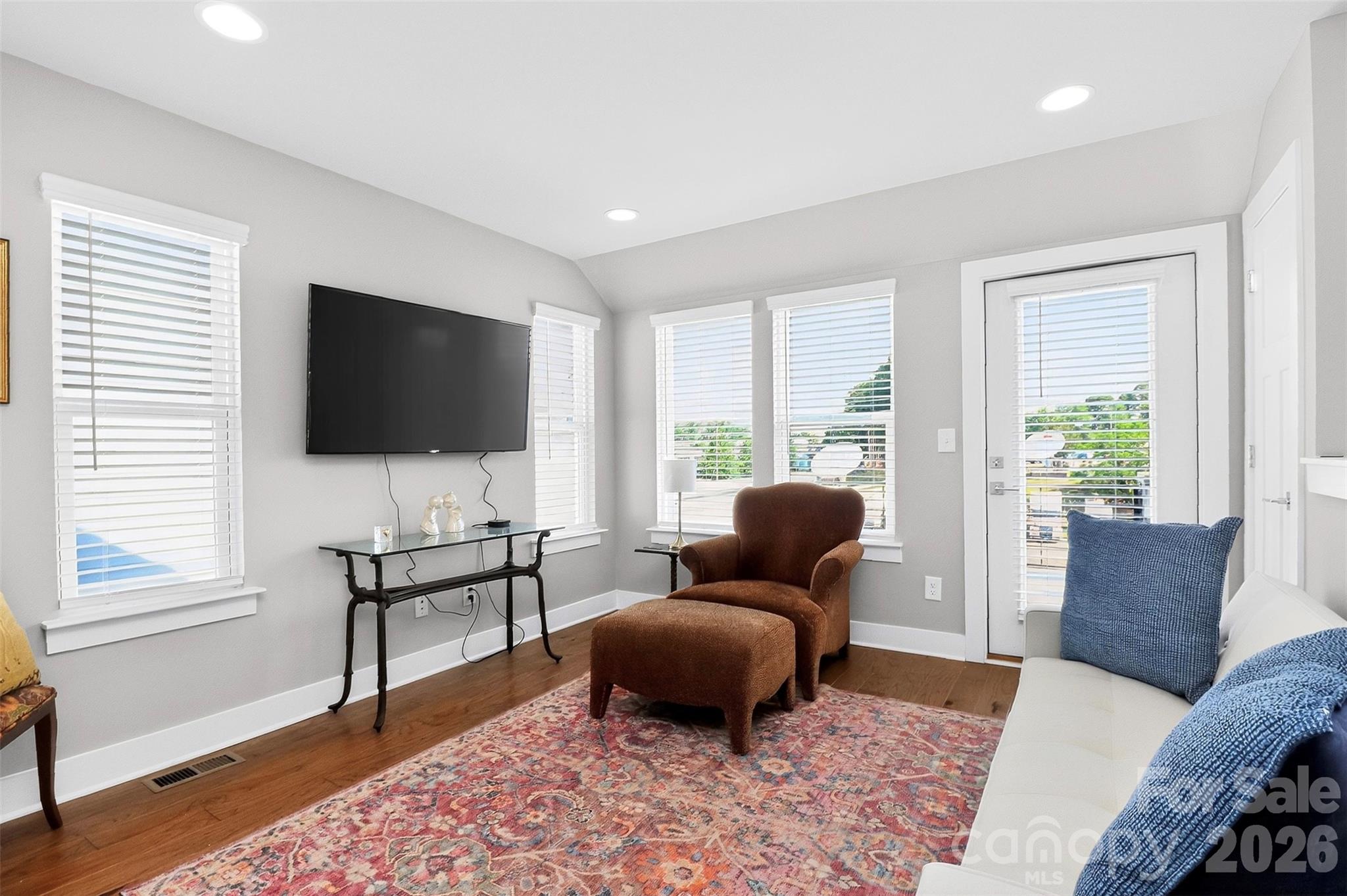 2111 Isom Street Property Photo 34