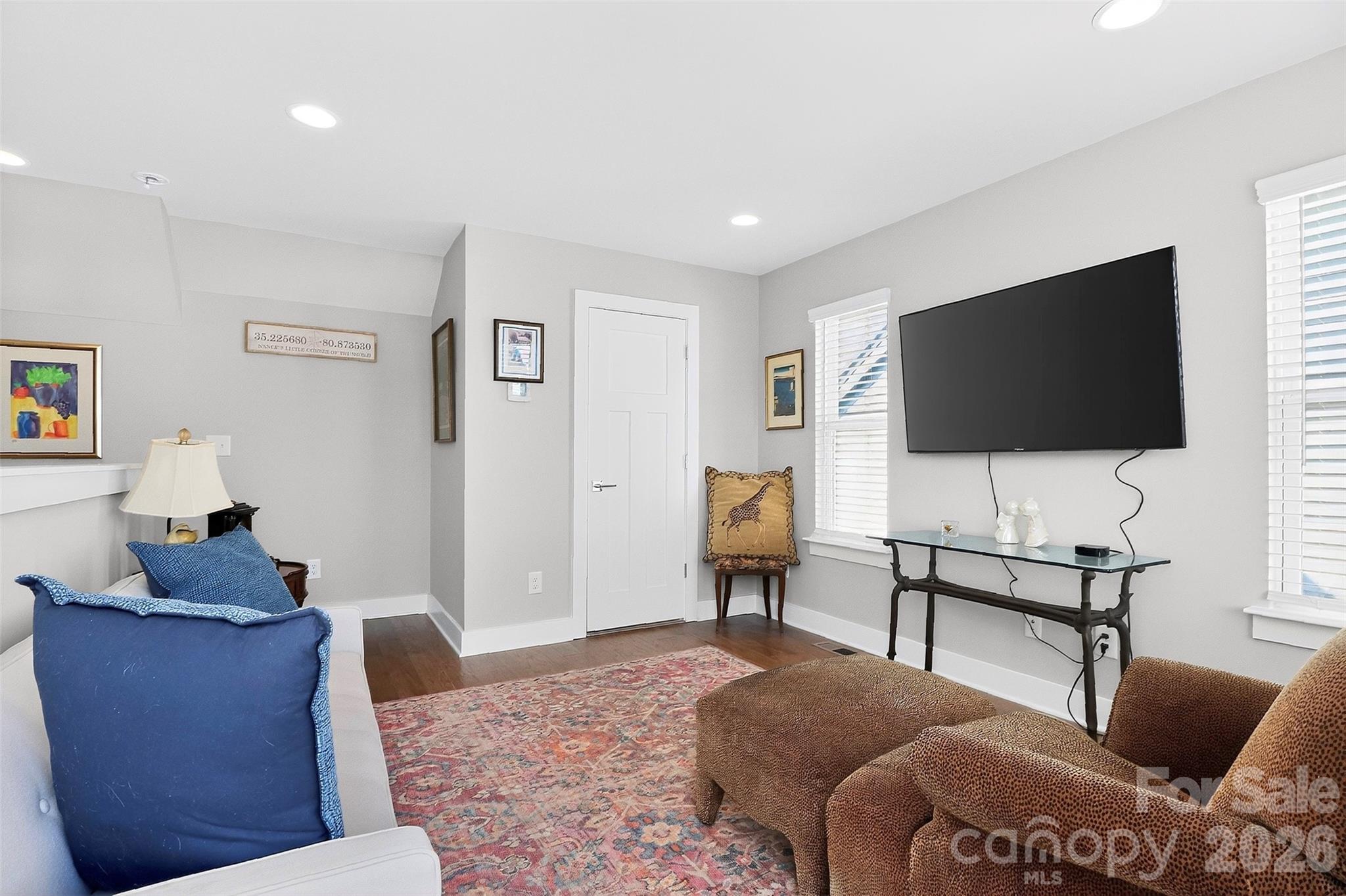 2111 Isom Street Property Photo 35