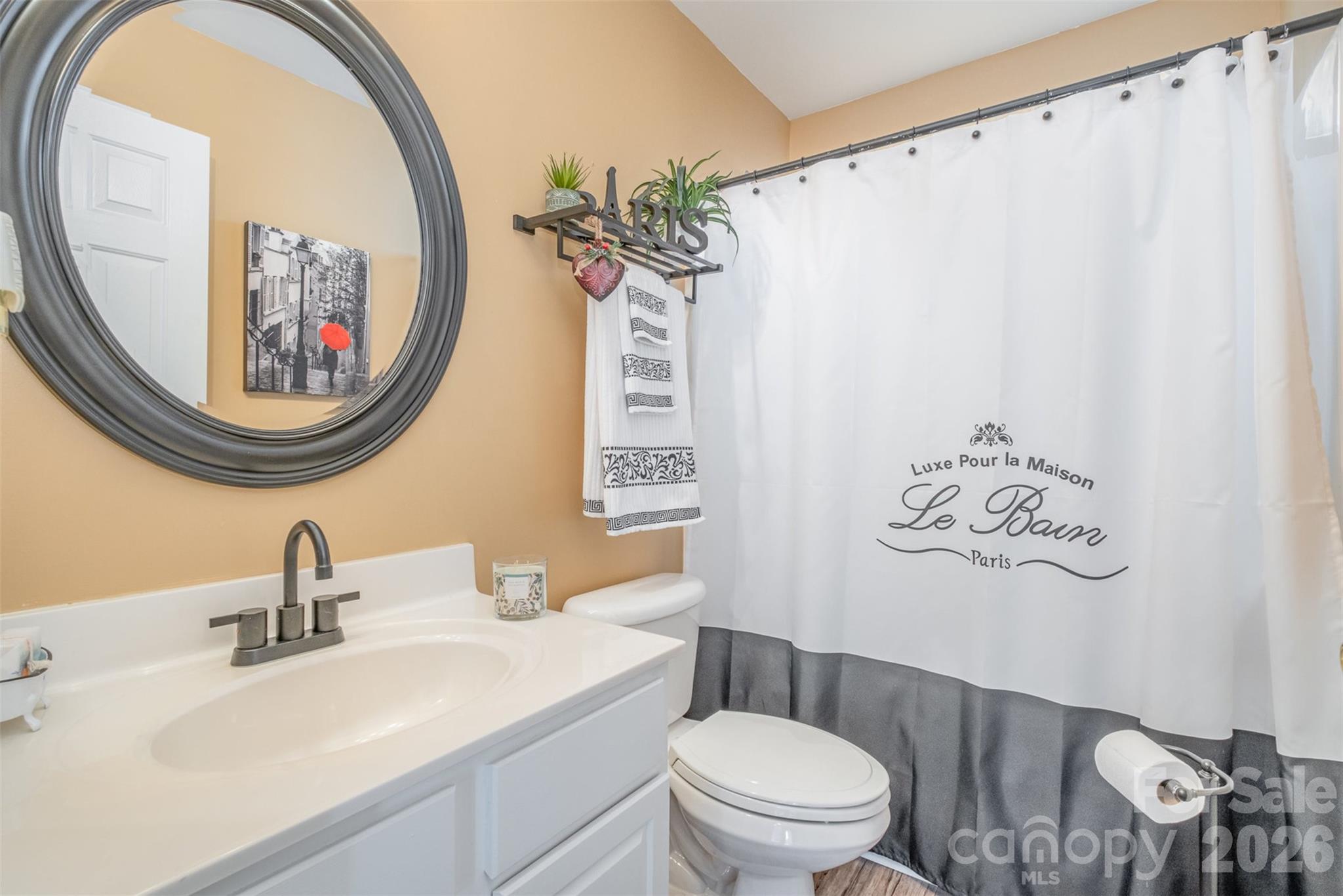 6859 Lakecrest Court Property Photo 14