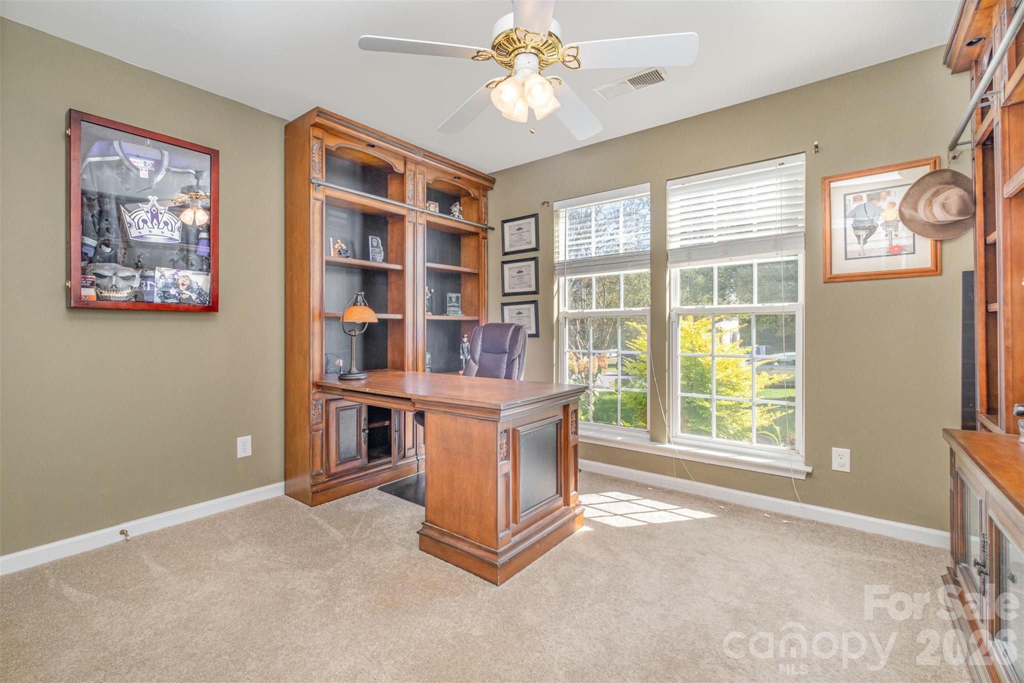 6859 Lakecrest Court Property Photo 15