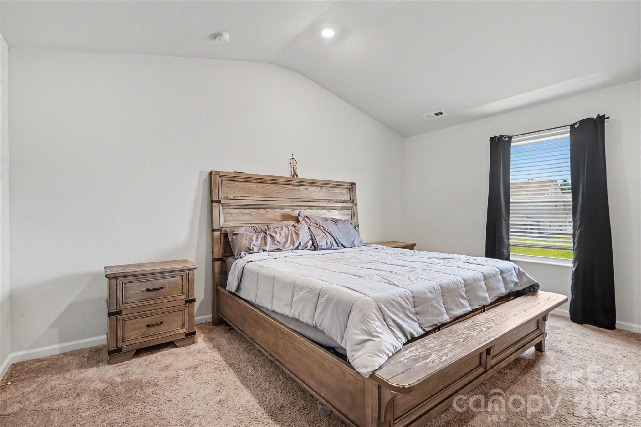 1112 Creedmore Court Property Photo 4