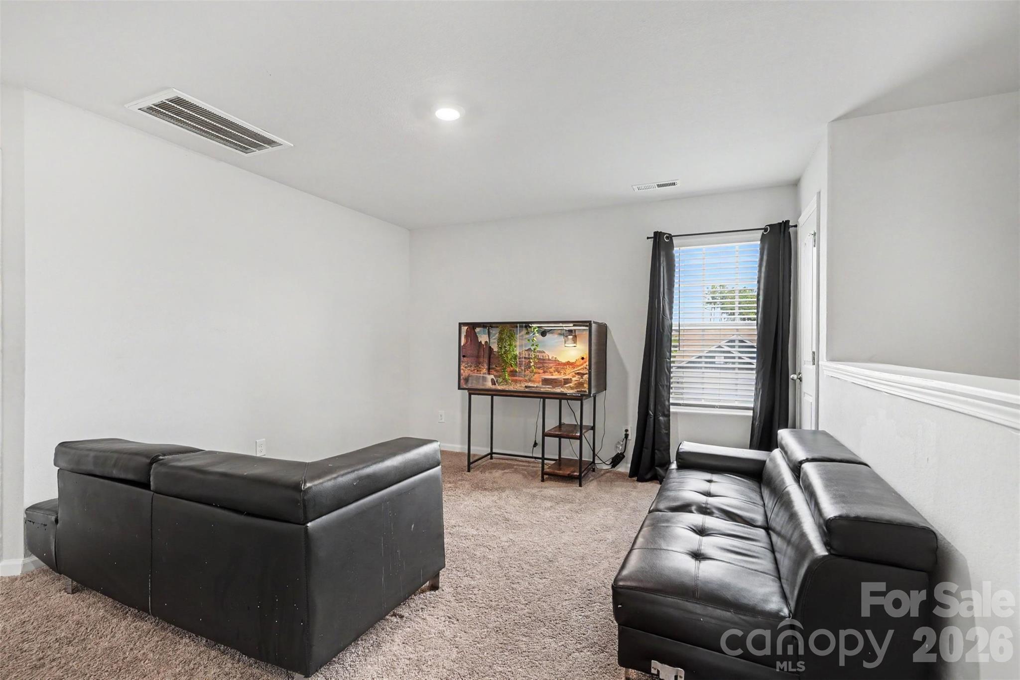 1112 Creedmore Court Property Photo 19