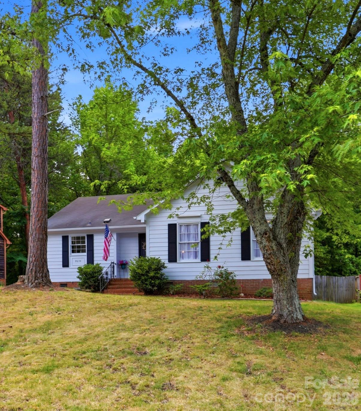 9624 Central Drive Property Photo 4