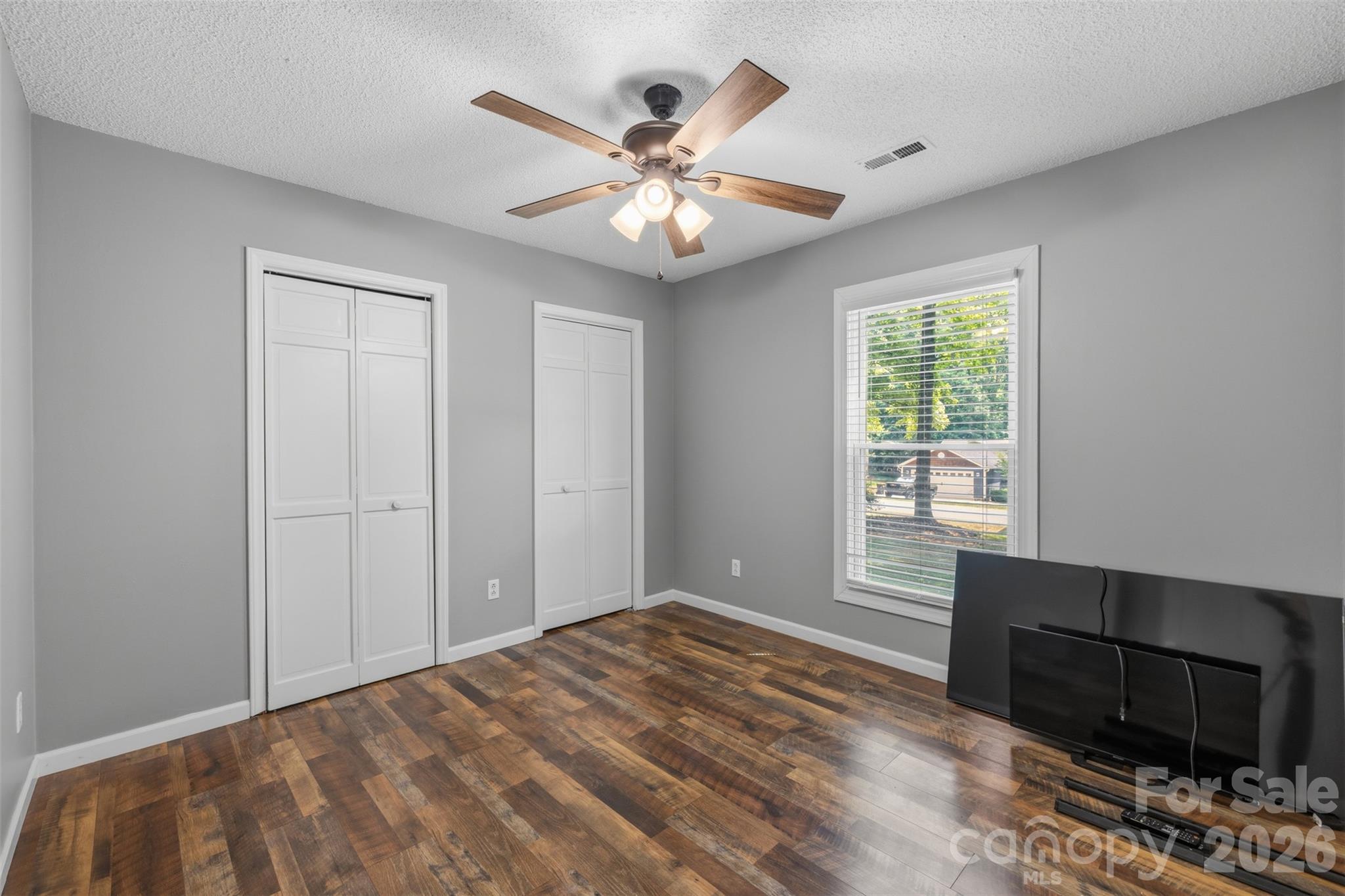 7795 Old Post Road Property Photo 17