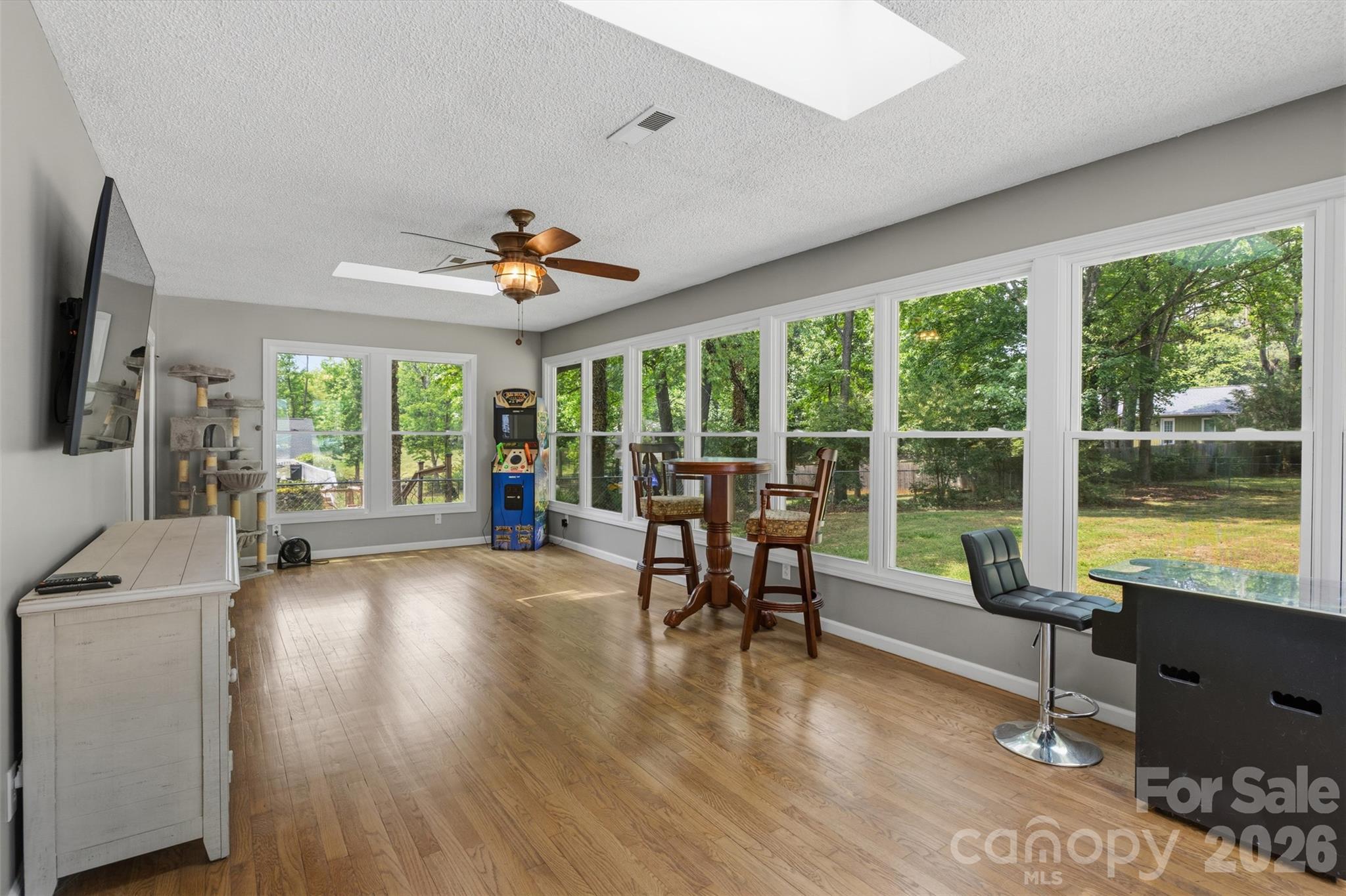 7795 Old Post Road Property Photo 19